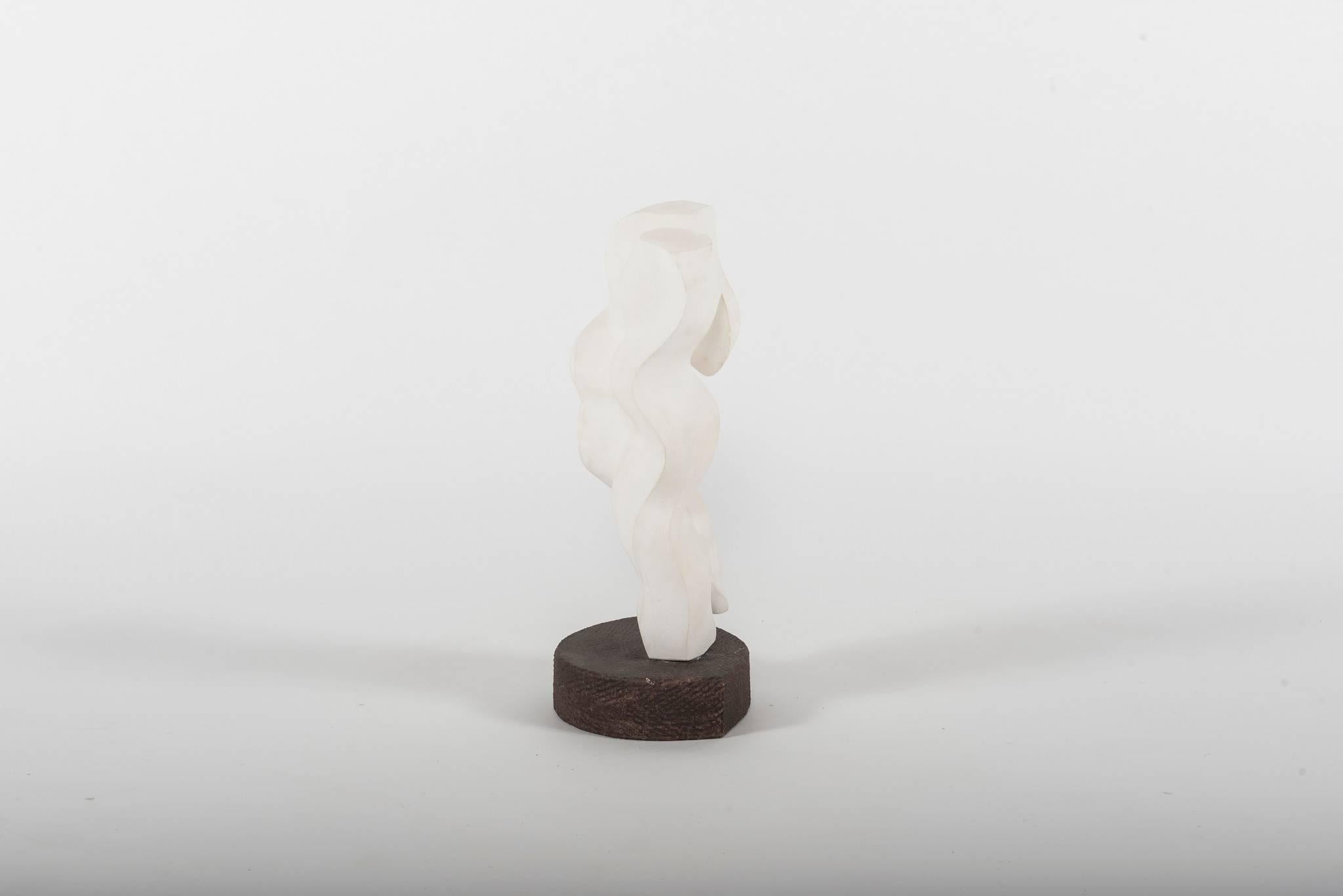 white abstract sculpture