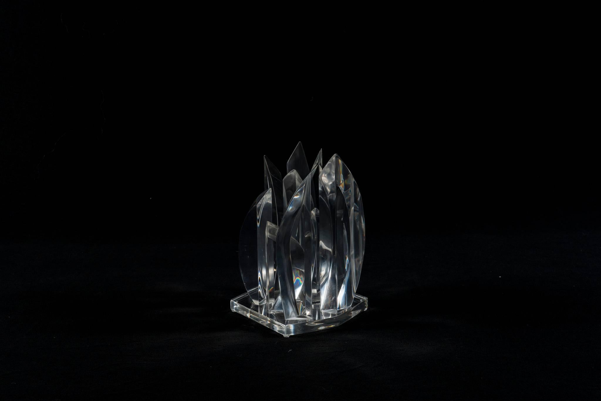 Lucite Flames Sculpture In Good Condition For Sale In Houston, TX