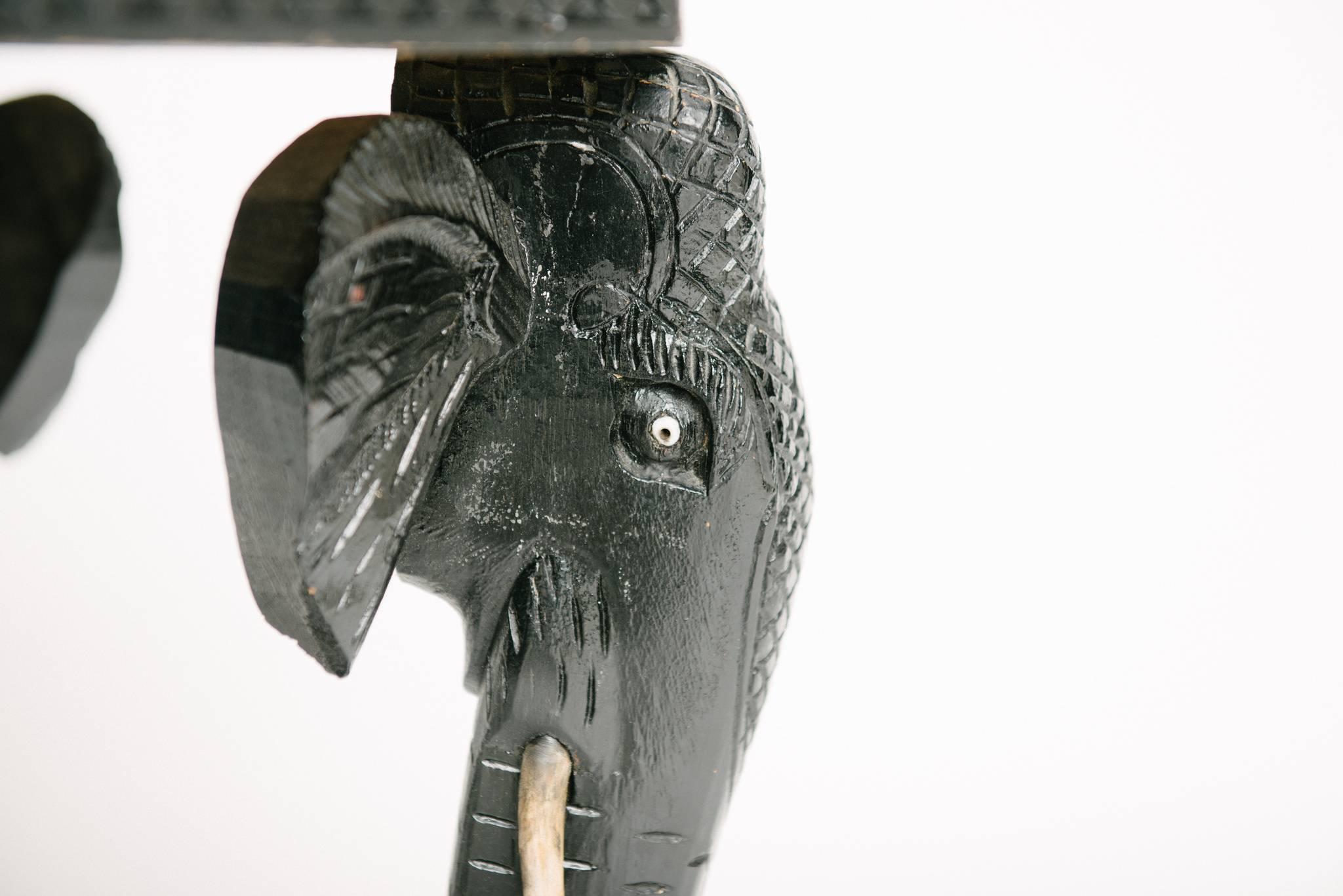 Early 20th Century Anglo-Indian Carved Elephant Table 5
