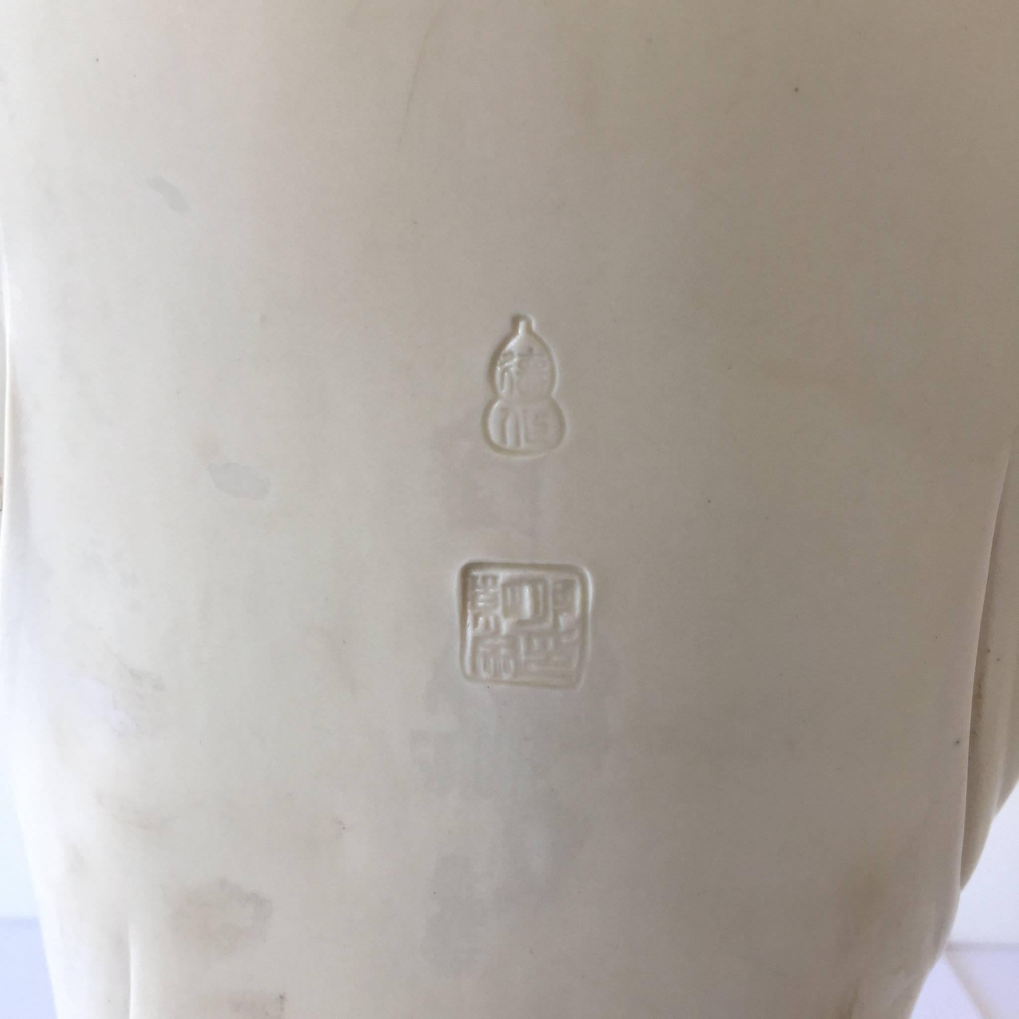 20th Century Blanc de Chine Guanyin For Sale 3