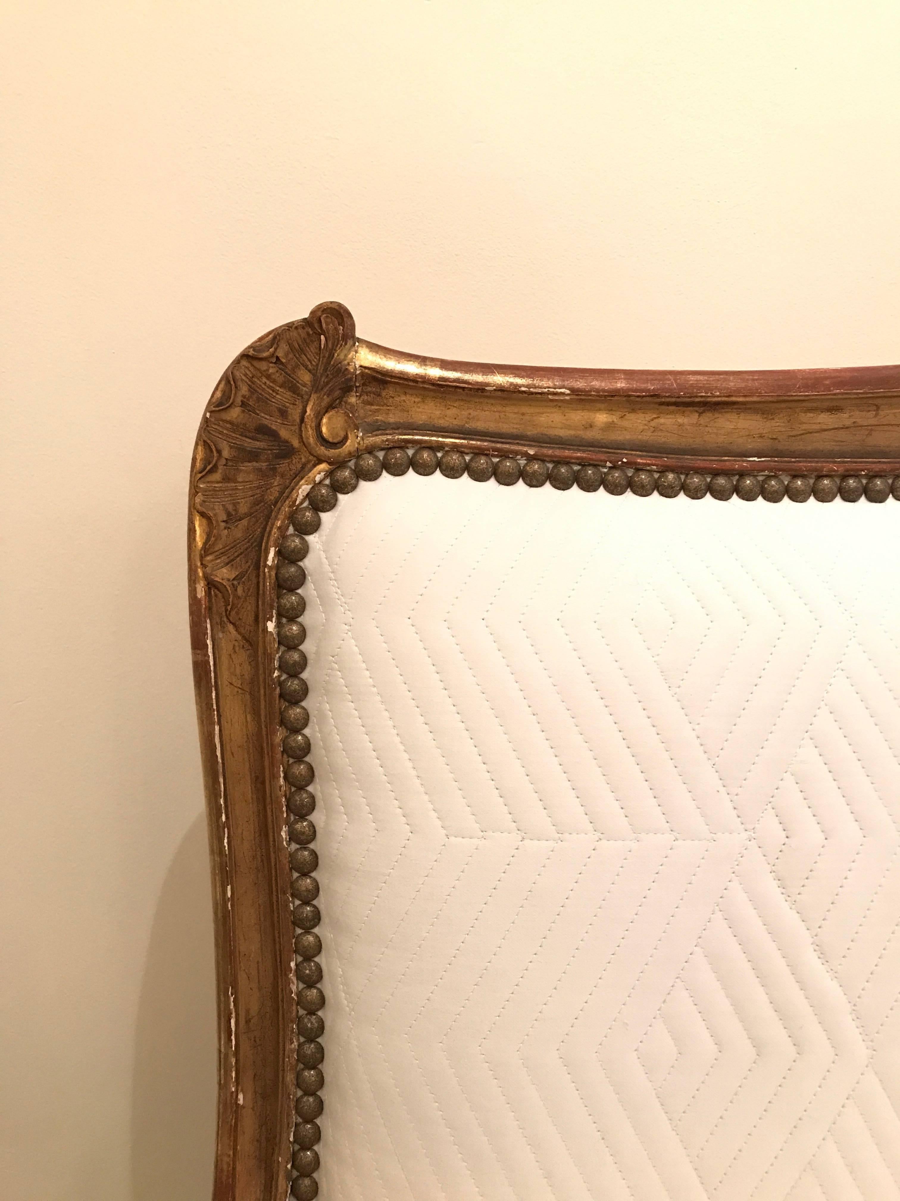 French 19th Century Louis XV Style Giltwood Canapé