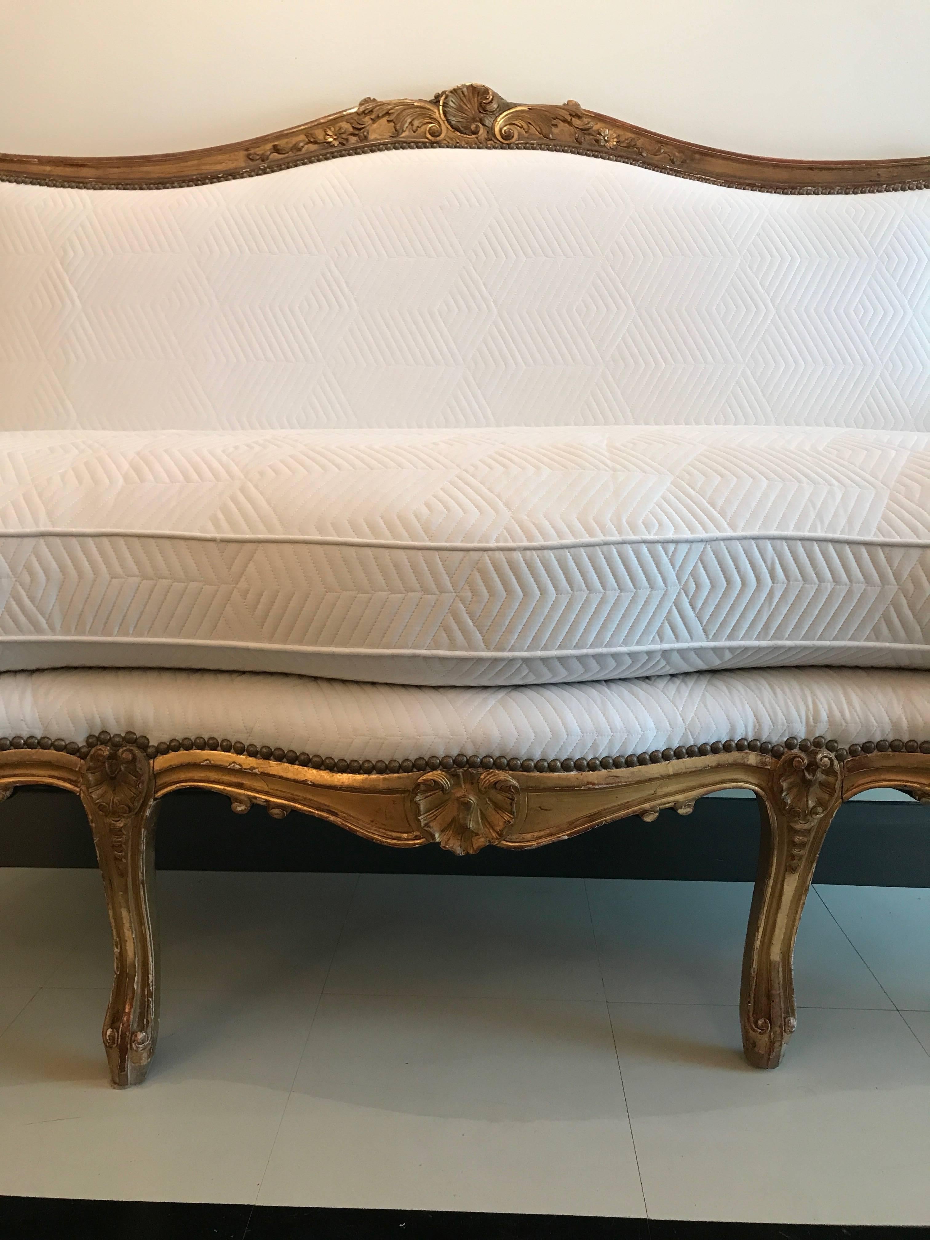 Wood 19th Century Louis XV Style Giltwood Canapé