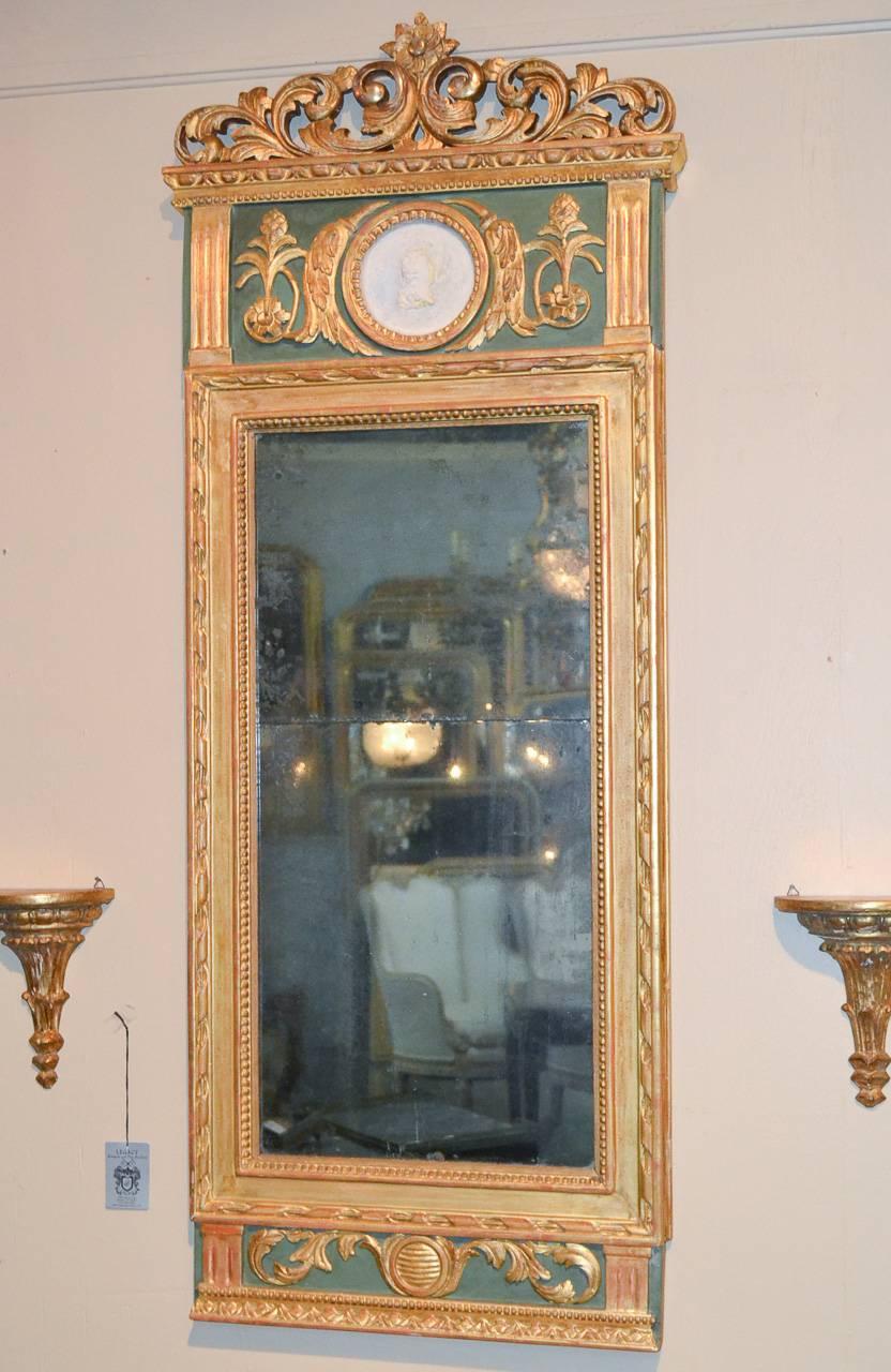 19th Century Swedish Carved Mirror In Good Condition In Dallas, TX