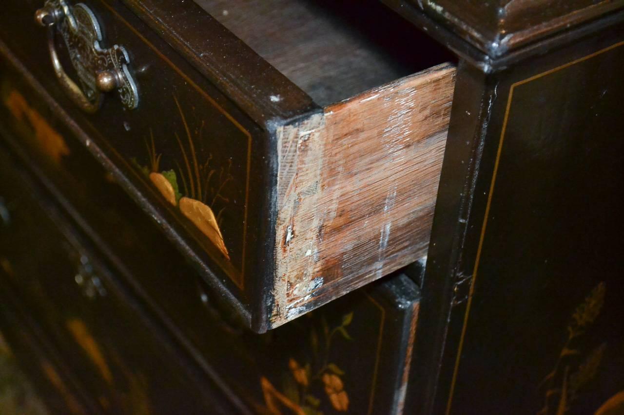 19th Century English Chinoiserie Chest 5