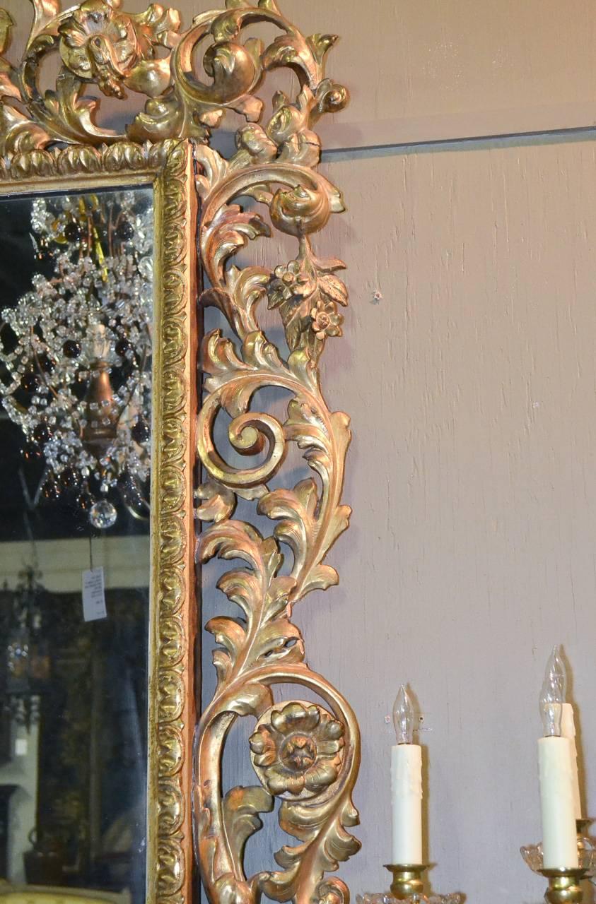 18th Century Italian Giltwood Florentine Mirror For Sale 1