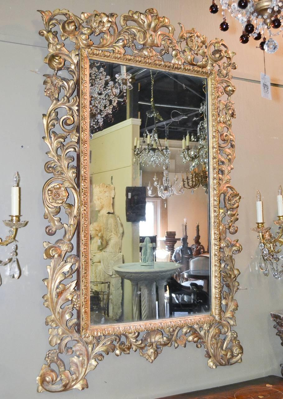18th Century Italian Giltwood Florentine Mirror For Sale 3