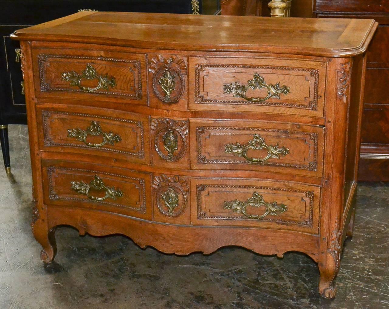 19th Century French Carved Oak Commode In Good Condition In Dallas, TX