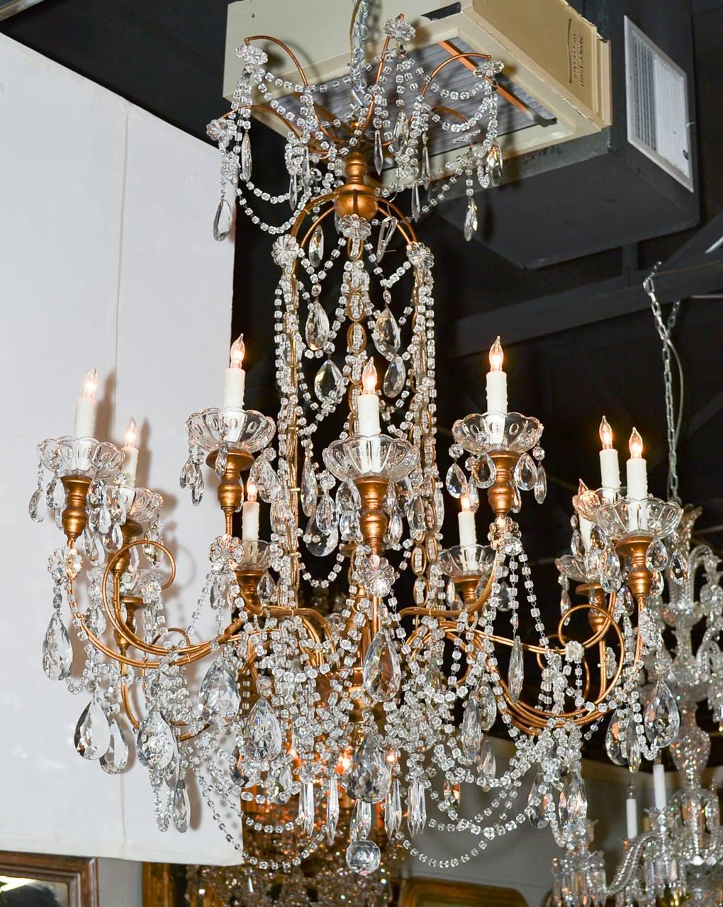 Superb Italian Beaded and Giltwood Chandelier 3