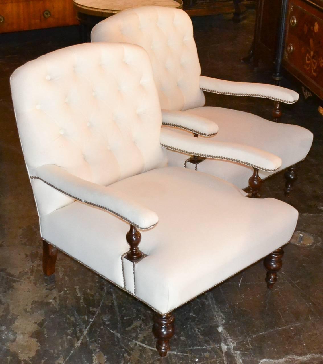 Great Pair of English Club Chairs 2