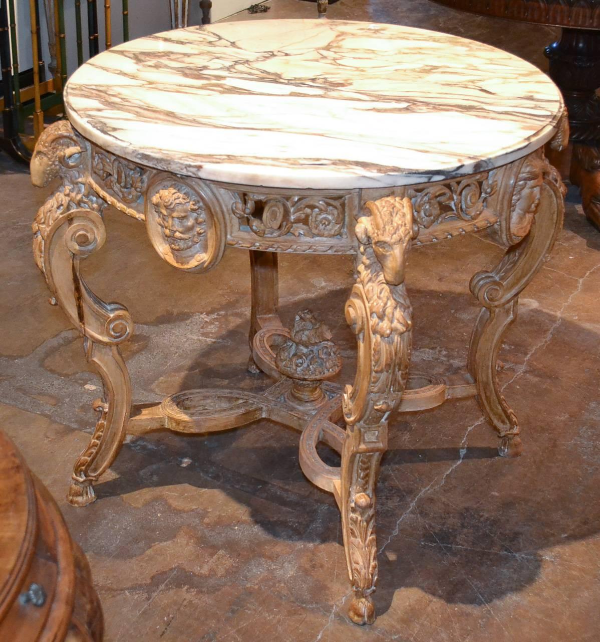 19th Century English Carved Center Table In Good Condition In Dallas, TX