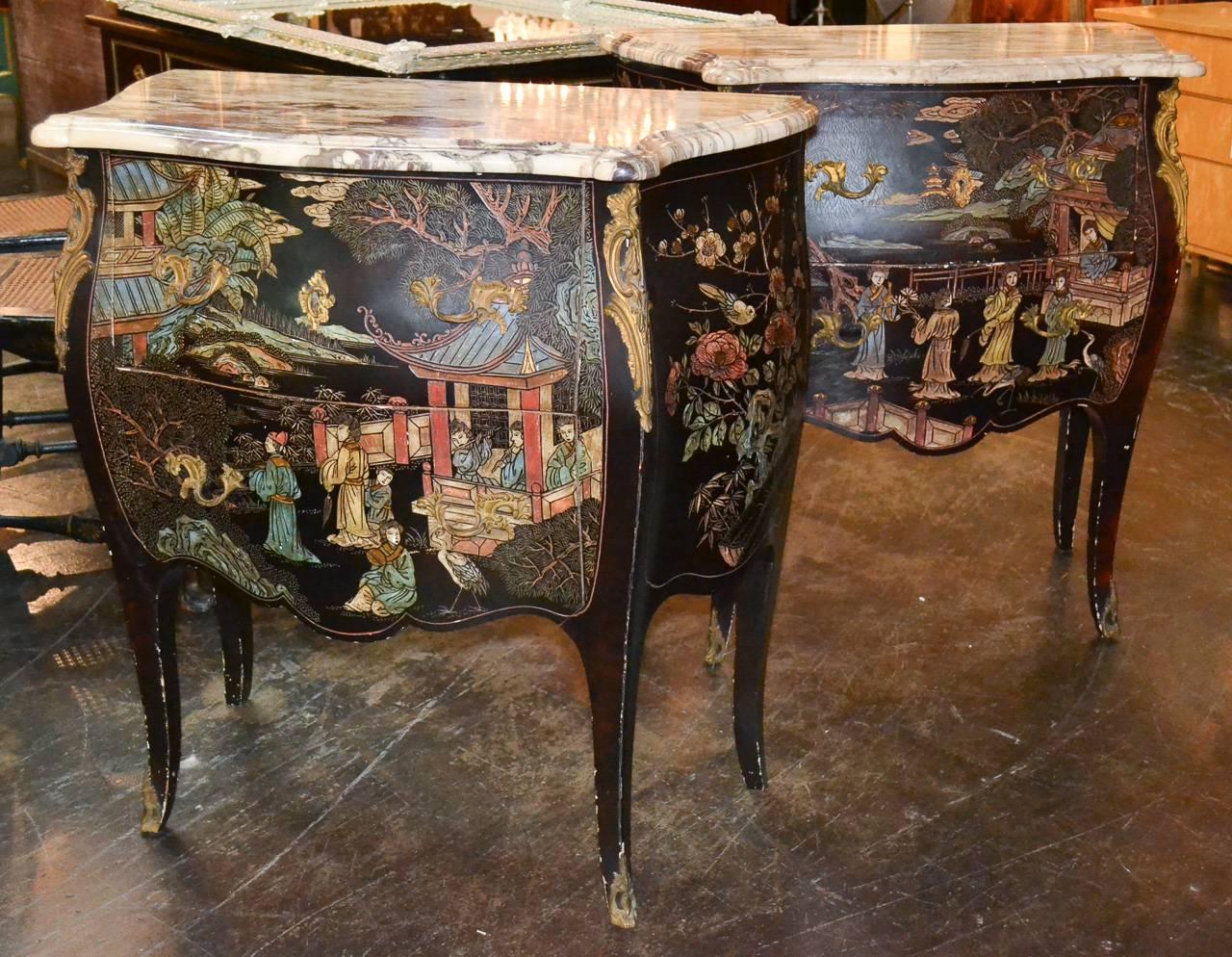 Excellent Pair of French Coromandel Commodes 1