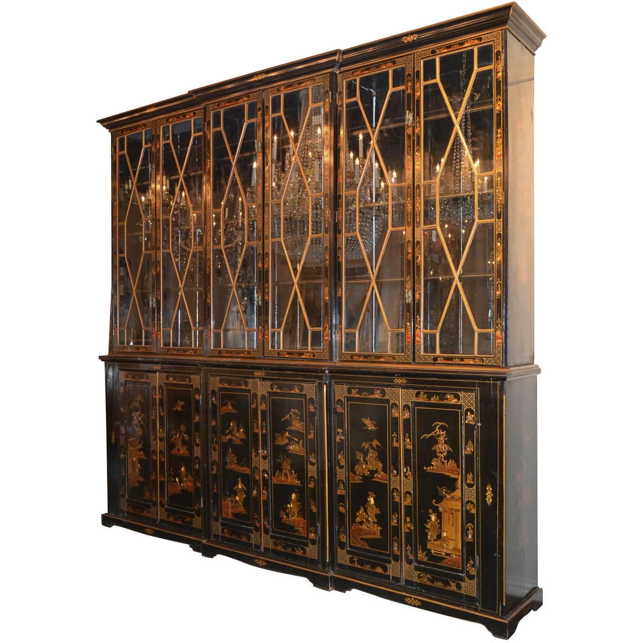 Superb 19th Century English Chinoiserie Breakfront