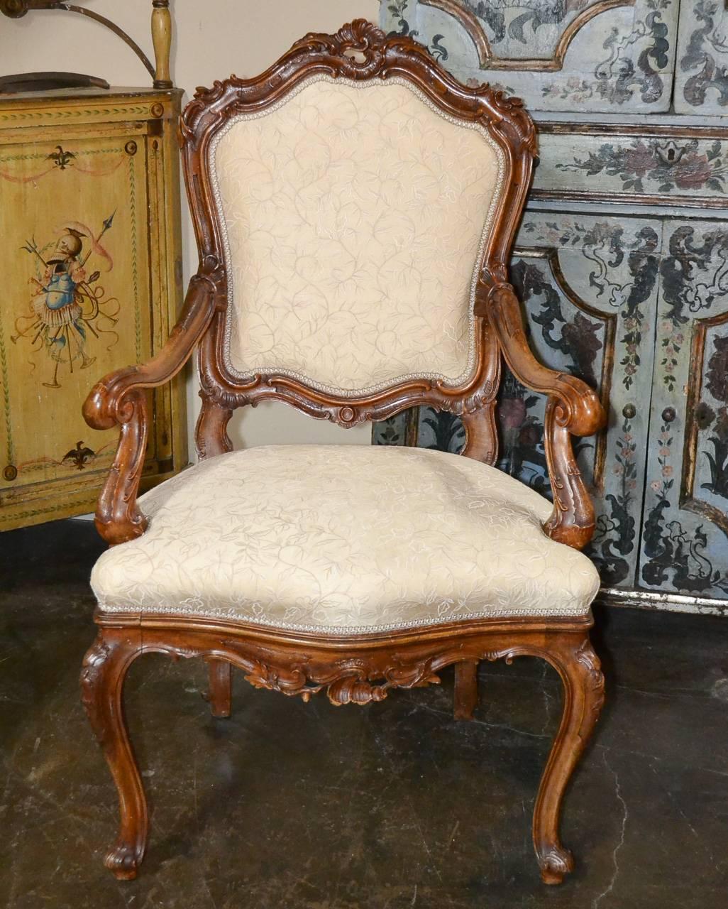 19th Century Pair of French Louis XV Rococo Armchairs In Good Condition In Dallas, TX