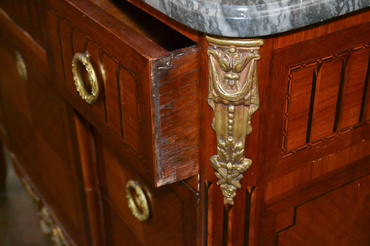19th Century French Transitional Commode 2