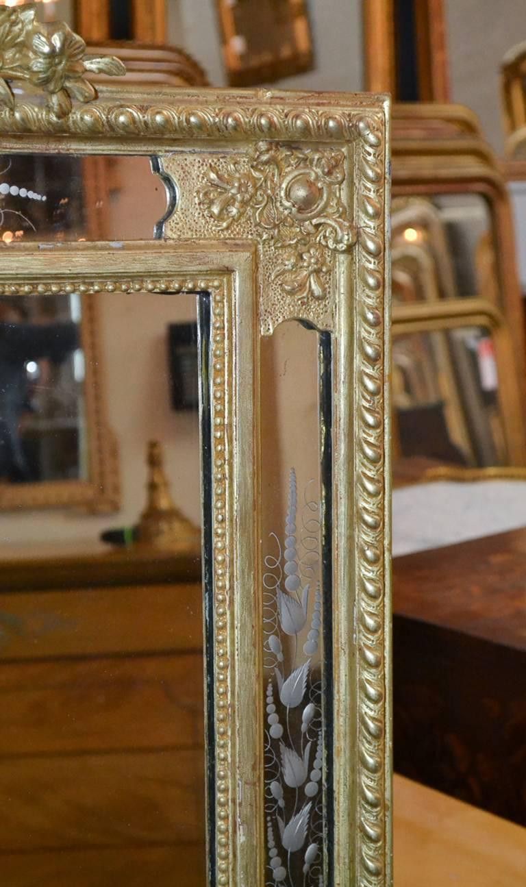 19th Century French Etched Glass Giltwood Mirror In Good Condition In Dallas, TX