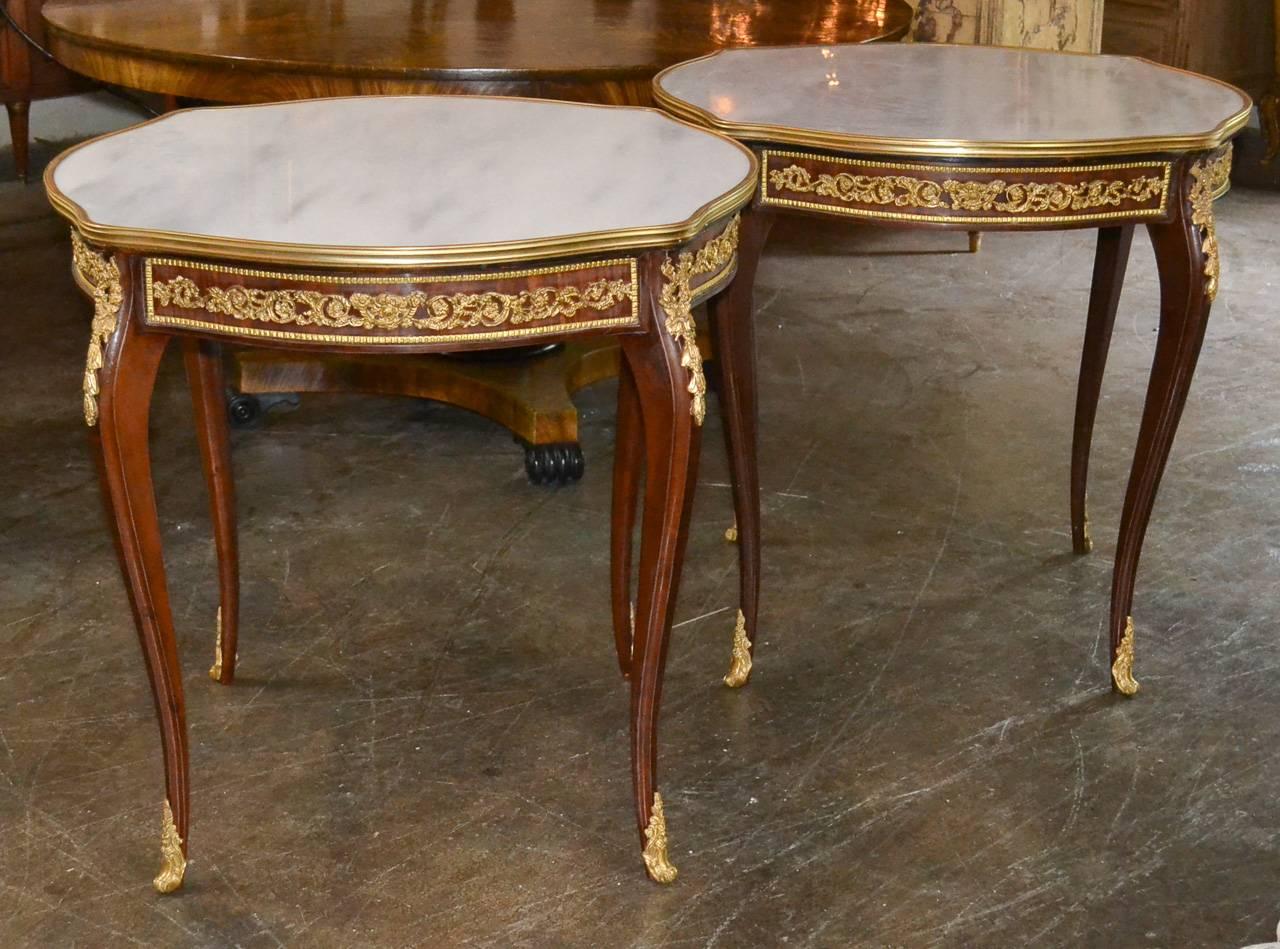 Excellent Pair of French Mahogany Side Tables In Good Condition In Dallas, TX