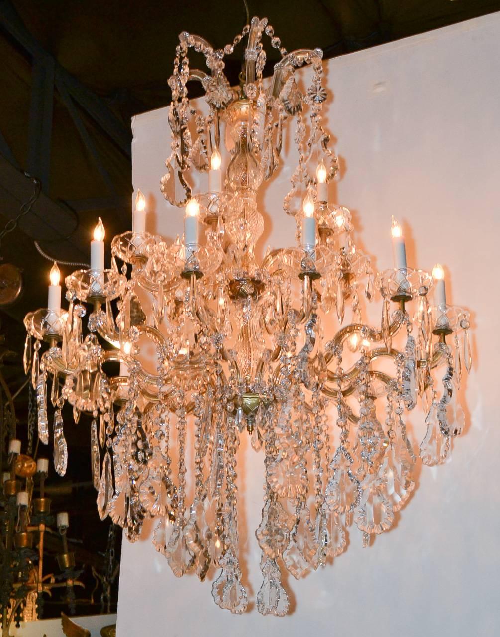 Mid-20th Century French Maria Theresa 18-Light Chandelier