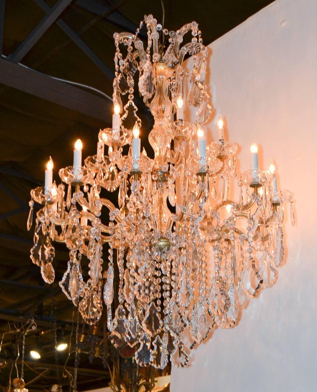 French Maria Theresa 18-Light Chandelier 1