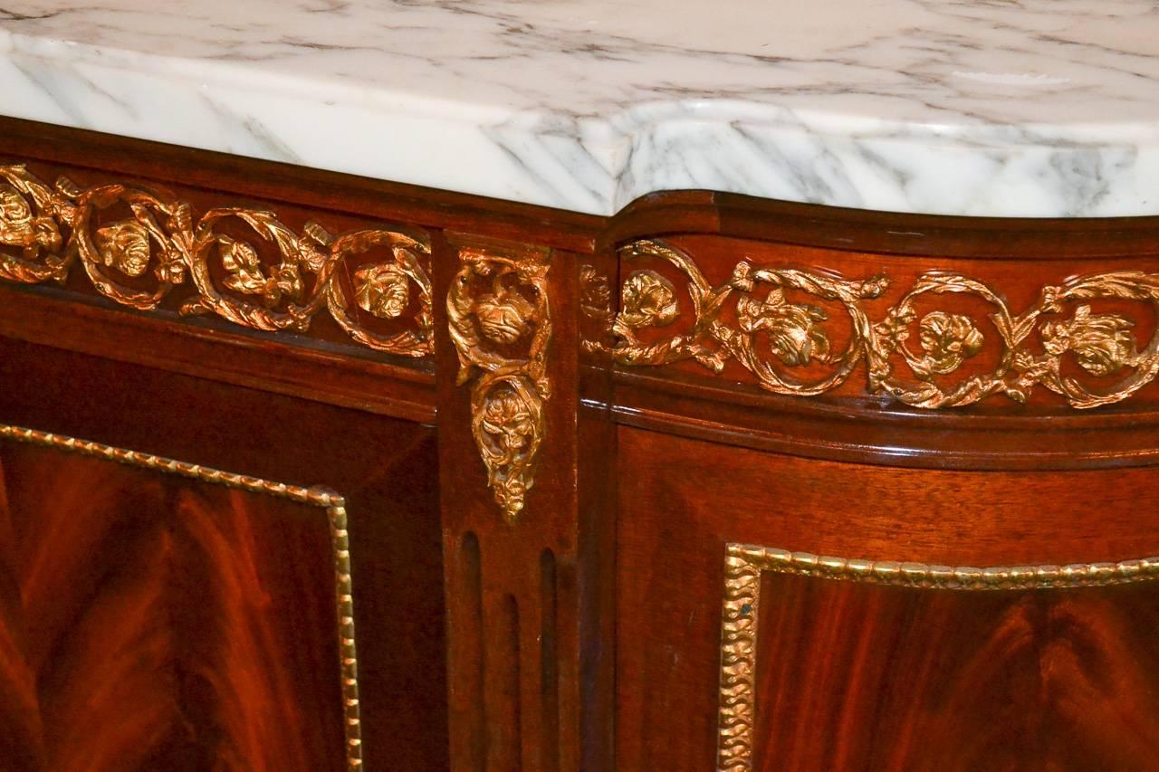 Superb French Bronze-Mounted Sideboard In Good Condition In Dallas, TX