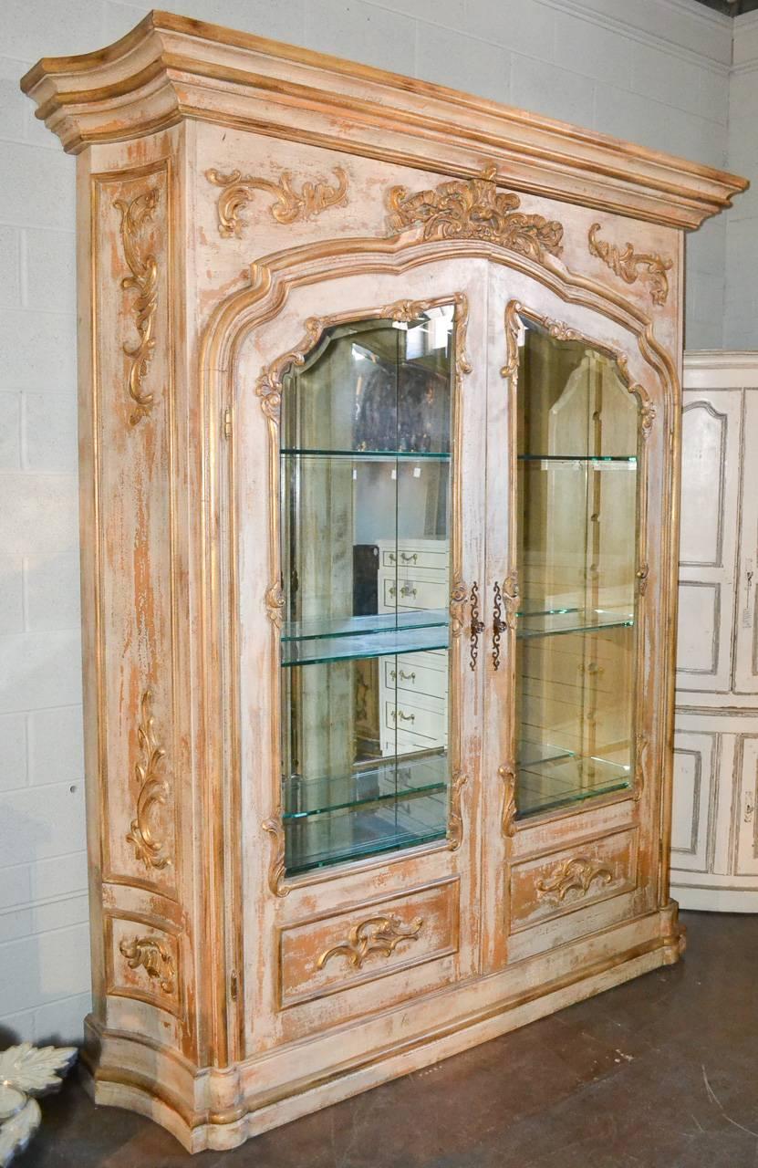 Italian Parcel-Gilt Display Cabinet 2
