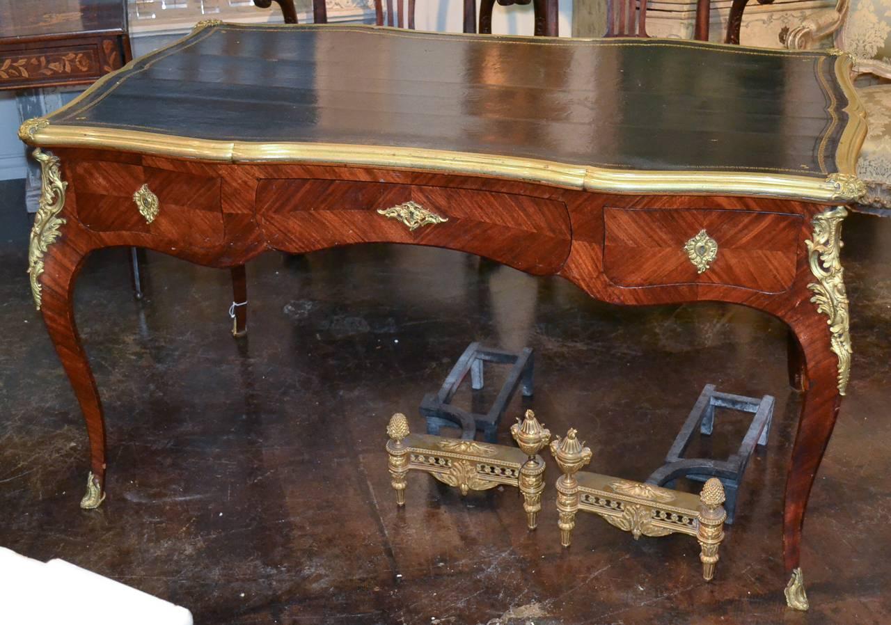 French Louis XV Bureau Plat In Good Condition In Dallas, TX