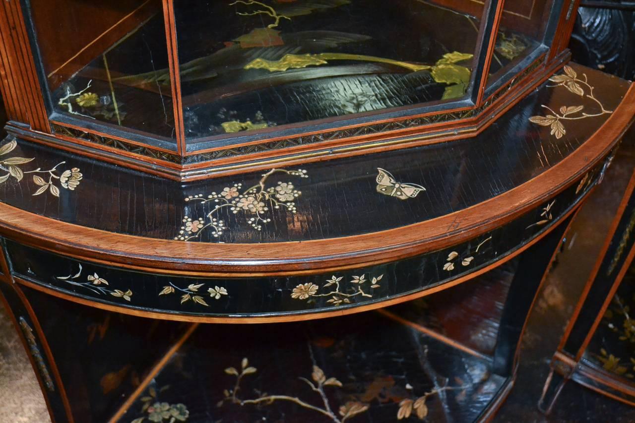 Rare Pair of 19th Century English Chinoiserie Corner Cabinets 1