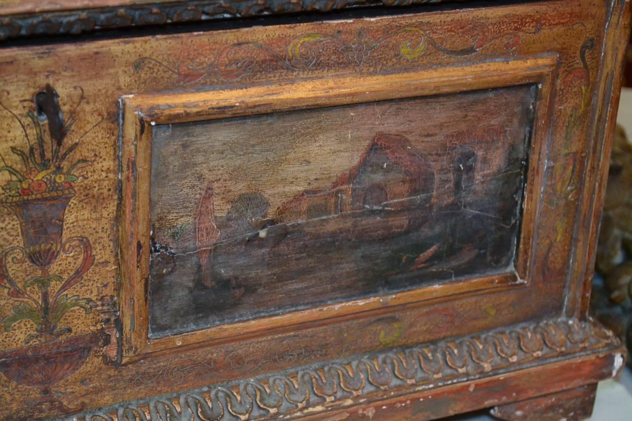 Rare coffre italien peint du début du 19ème siècle Bon état - En vente à Dallas, TX