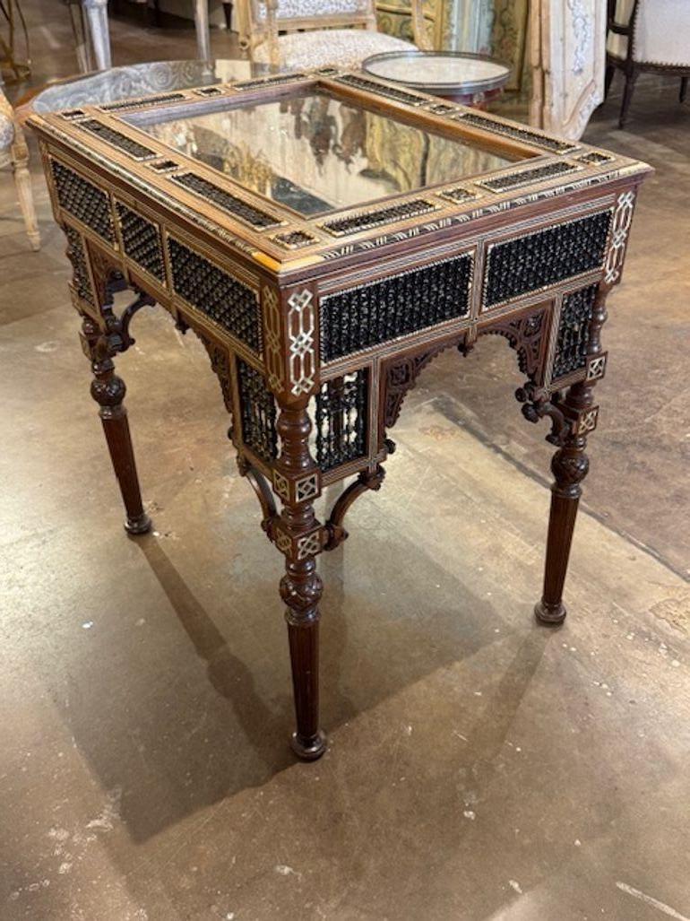 Syrian Carved Vitrine Table In Good Condition For Sale In Dallas, TX