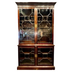 19. Jahrhundert. Vitrine aus englischem Mahagoni