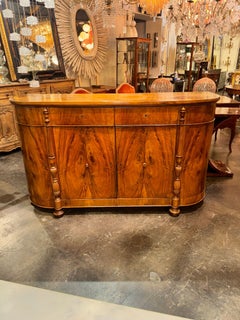 XIX sec. Credenza in noce italiano