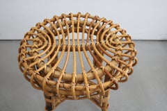 Sgabello o tavolino italiano di metà secolo in rattan e bambù di Franco Albini, anni ’60