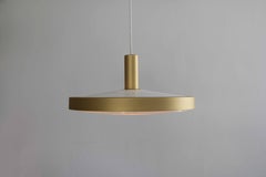 Suspension danoise « UFO » dorée et blanche, signée Fog & Mørup, Danemark, années 1970 – n° 1 sur 8