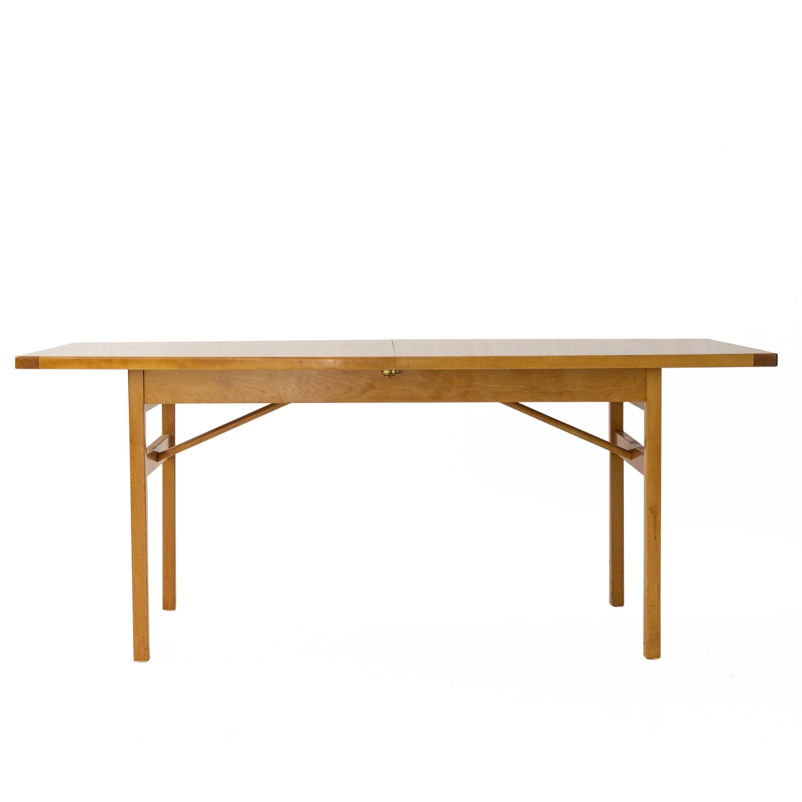 Mid-Century Modern Jens Risom Dining Table with Leaves For Sale