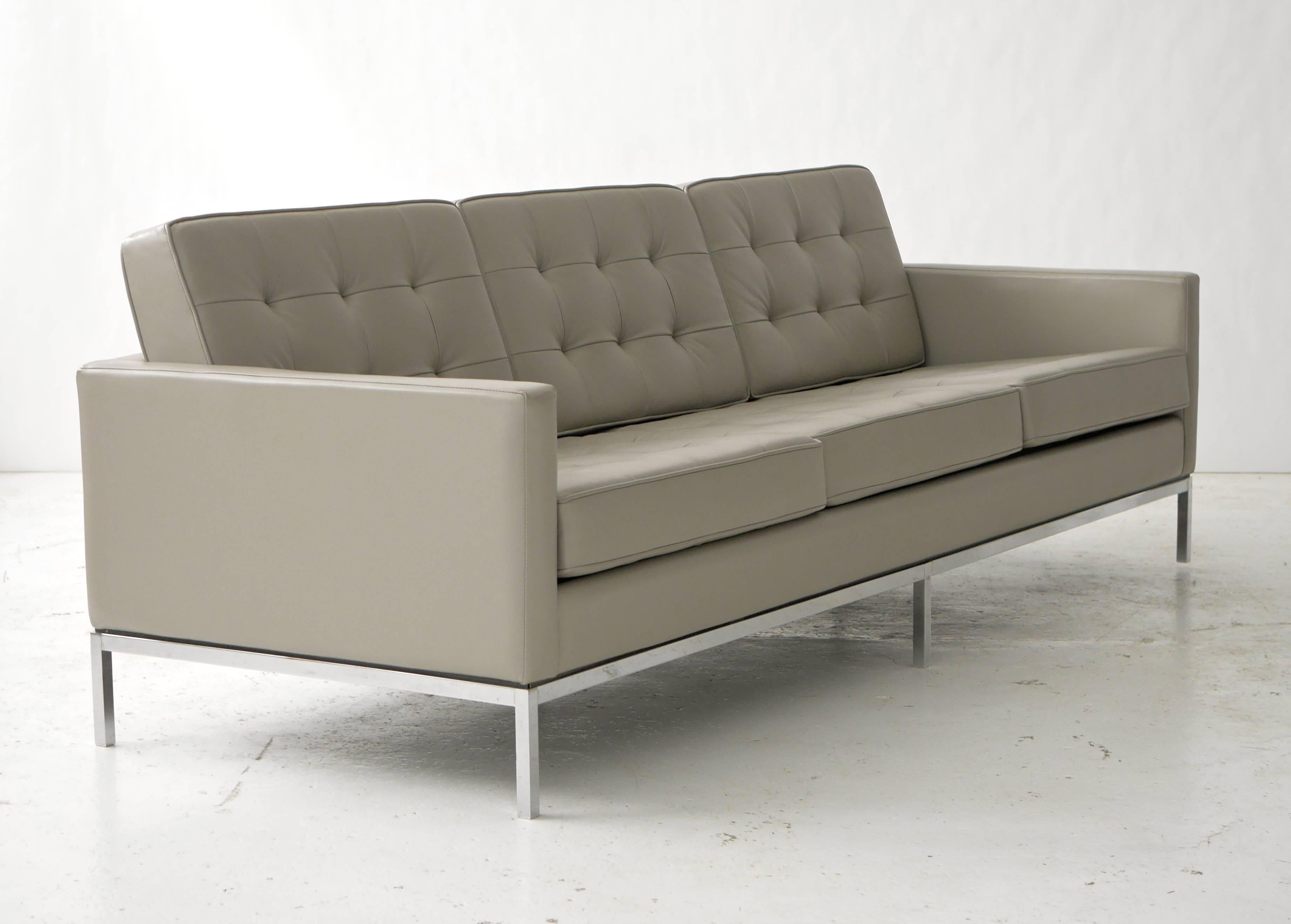 Mid-Century Modern Florence Knoll Three-Seat Sofa for Knoll International