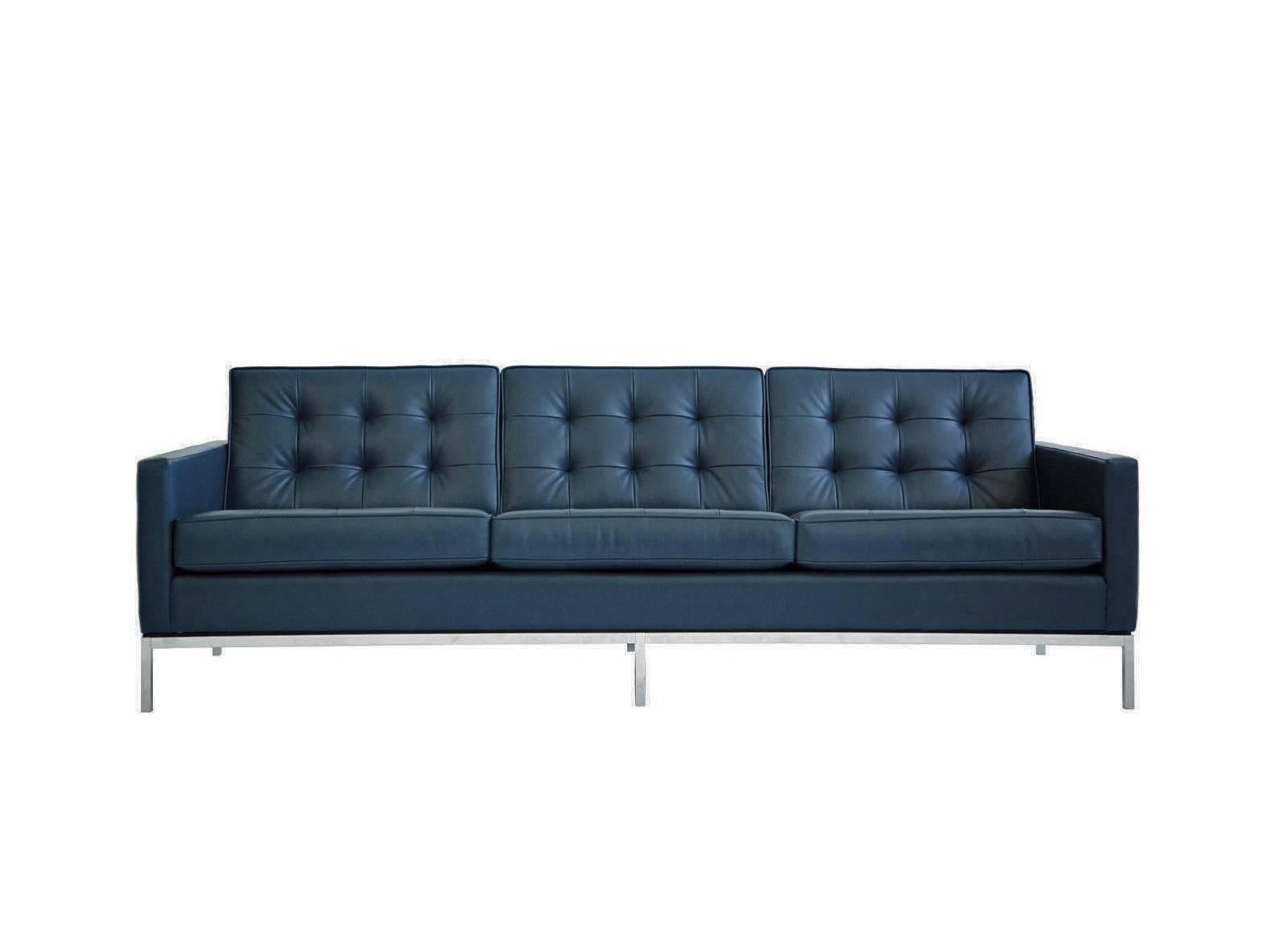 Florence Knoll Leather Sofa In Excellent Condition For Sale In Chicago, IL