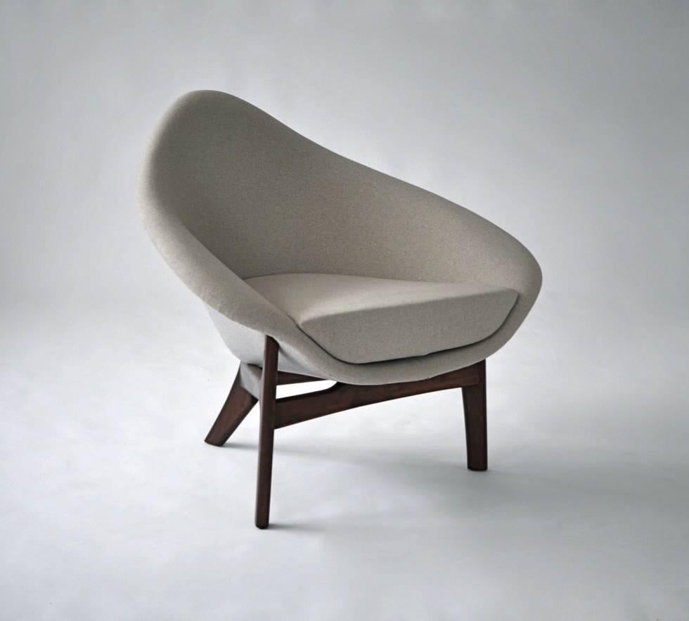 Sculptural Chair and Ottoman For Sale 1