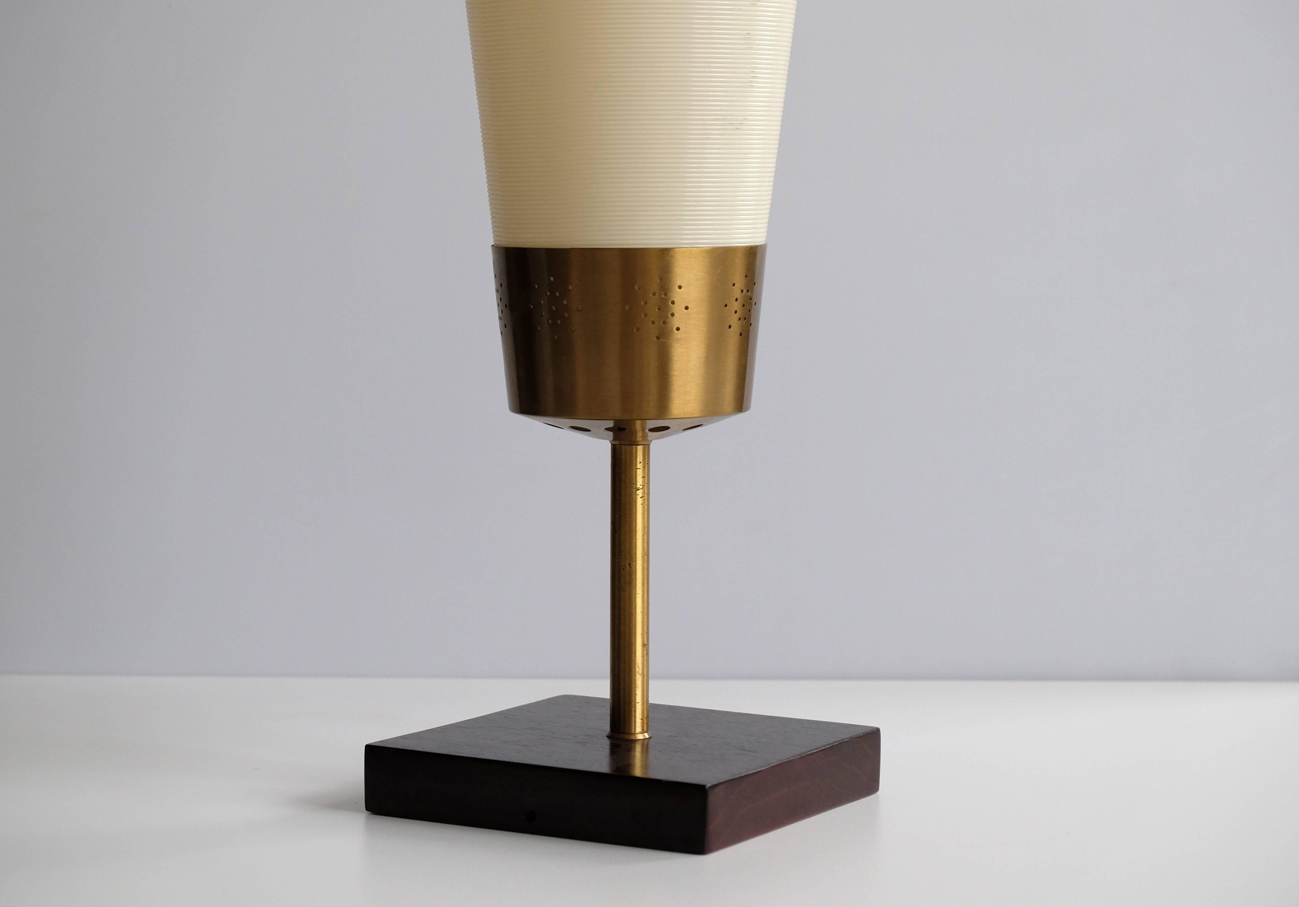 Pair of Heifitz Rotoflex Table Lamps In Excellent Condition For Sale In Chicago, IL