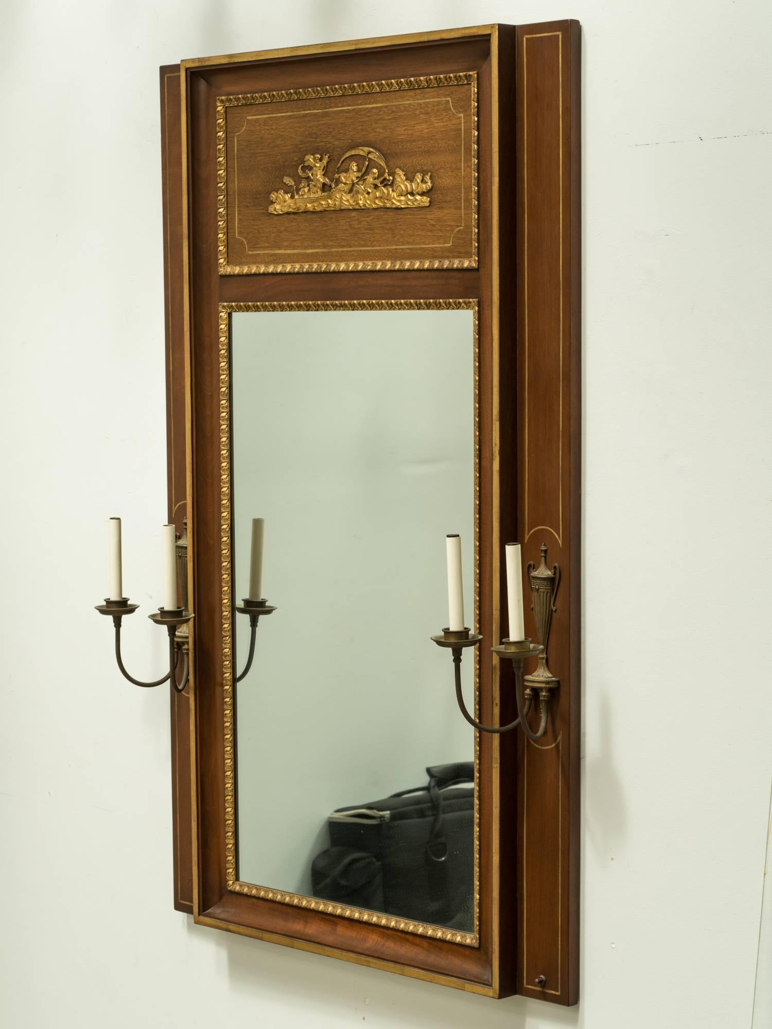 Italian Classical Trumeau Mirror with Sconces For Sale 1