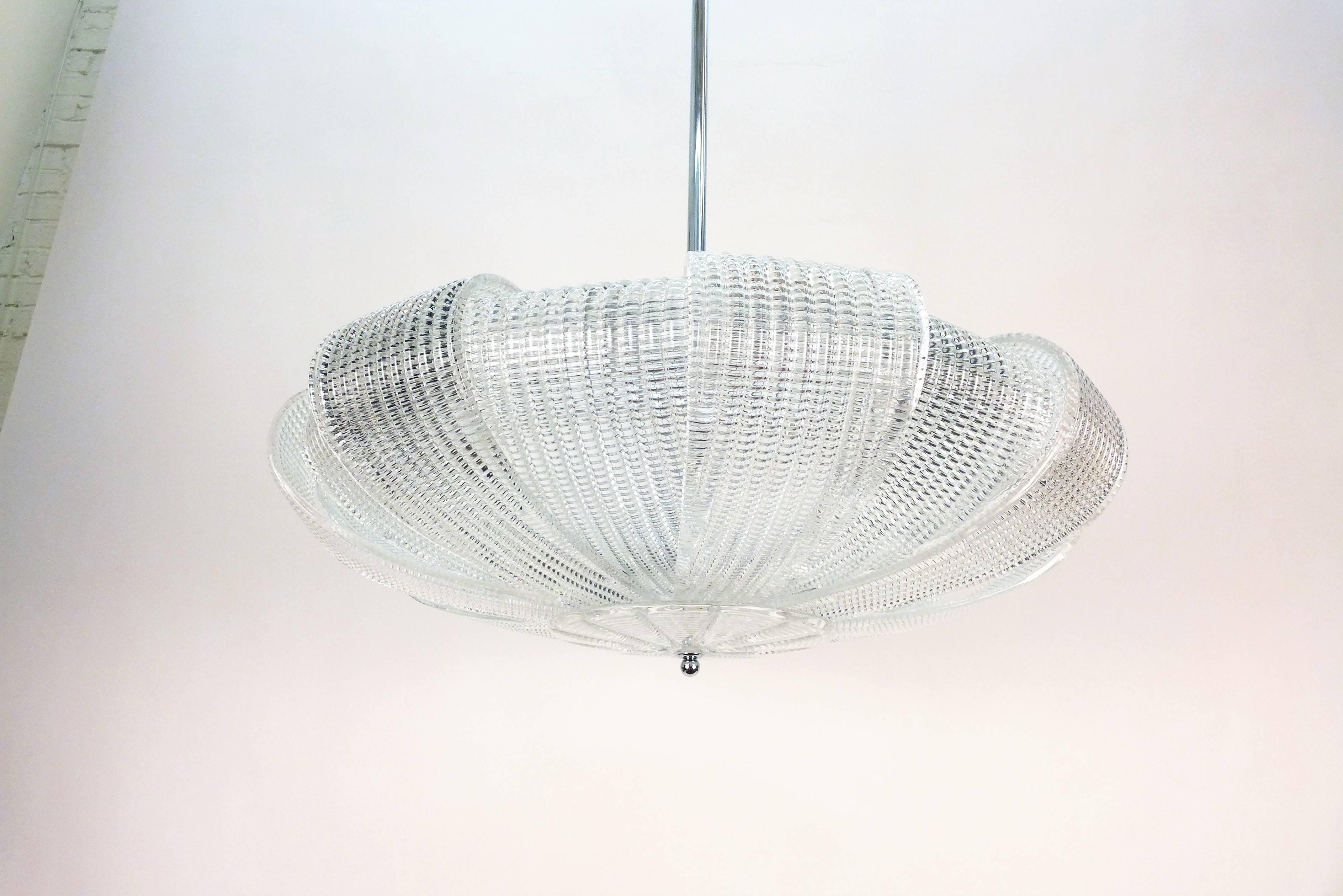 italien Grand lustre de Murano en verre texturé en vente