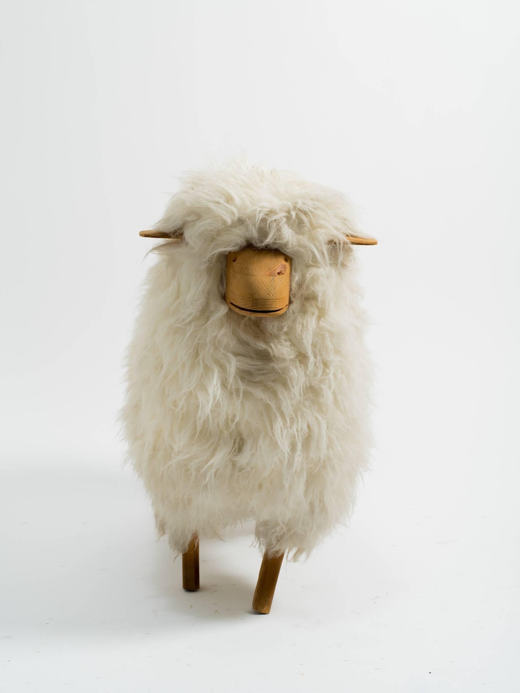 Life-Size Sheep In Good Condition In Tarrytown, NY