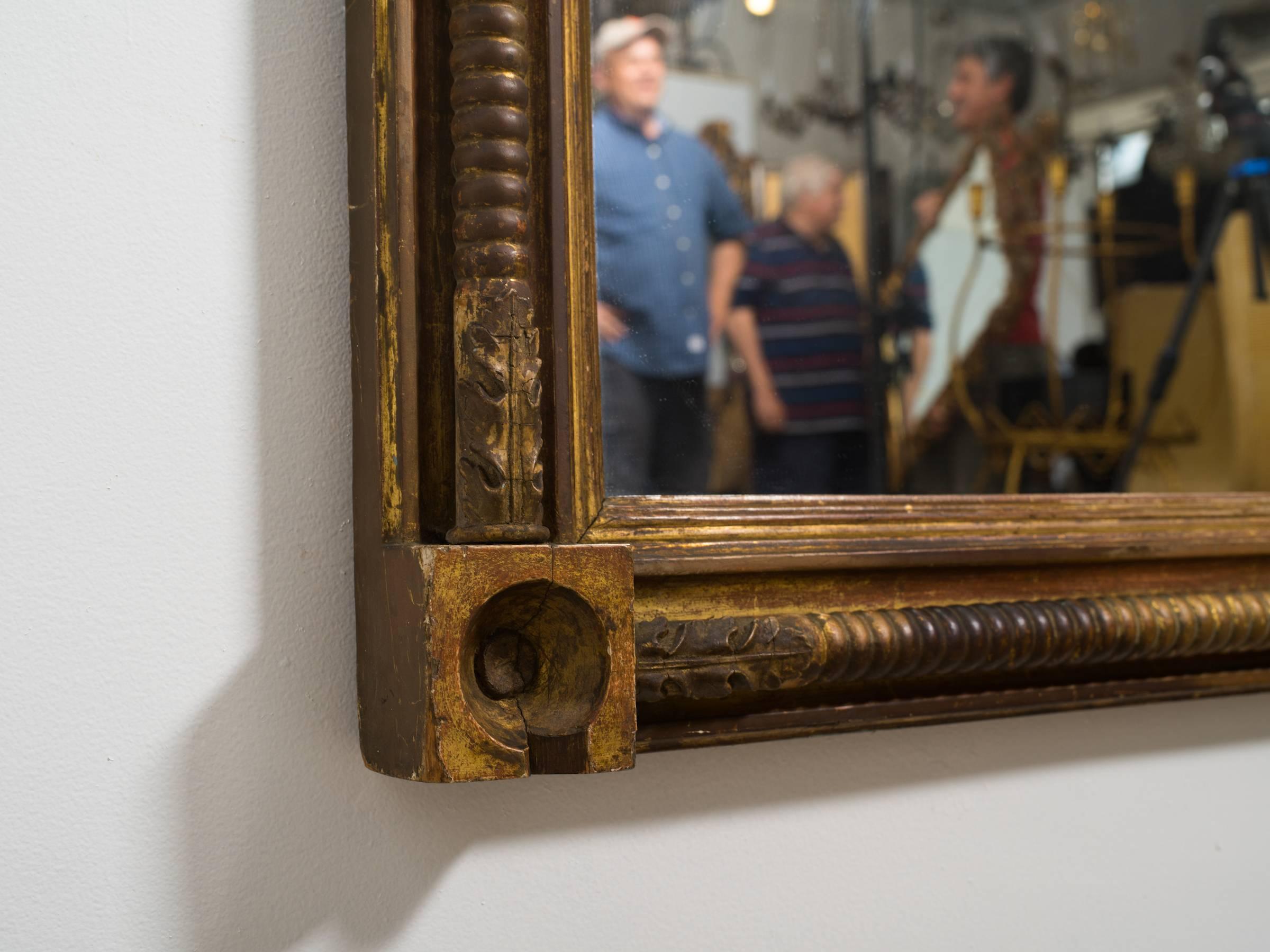 Specchio federale inglese in legno dorato del 1920 in vendita 1
