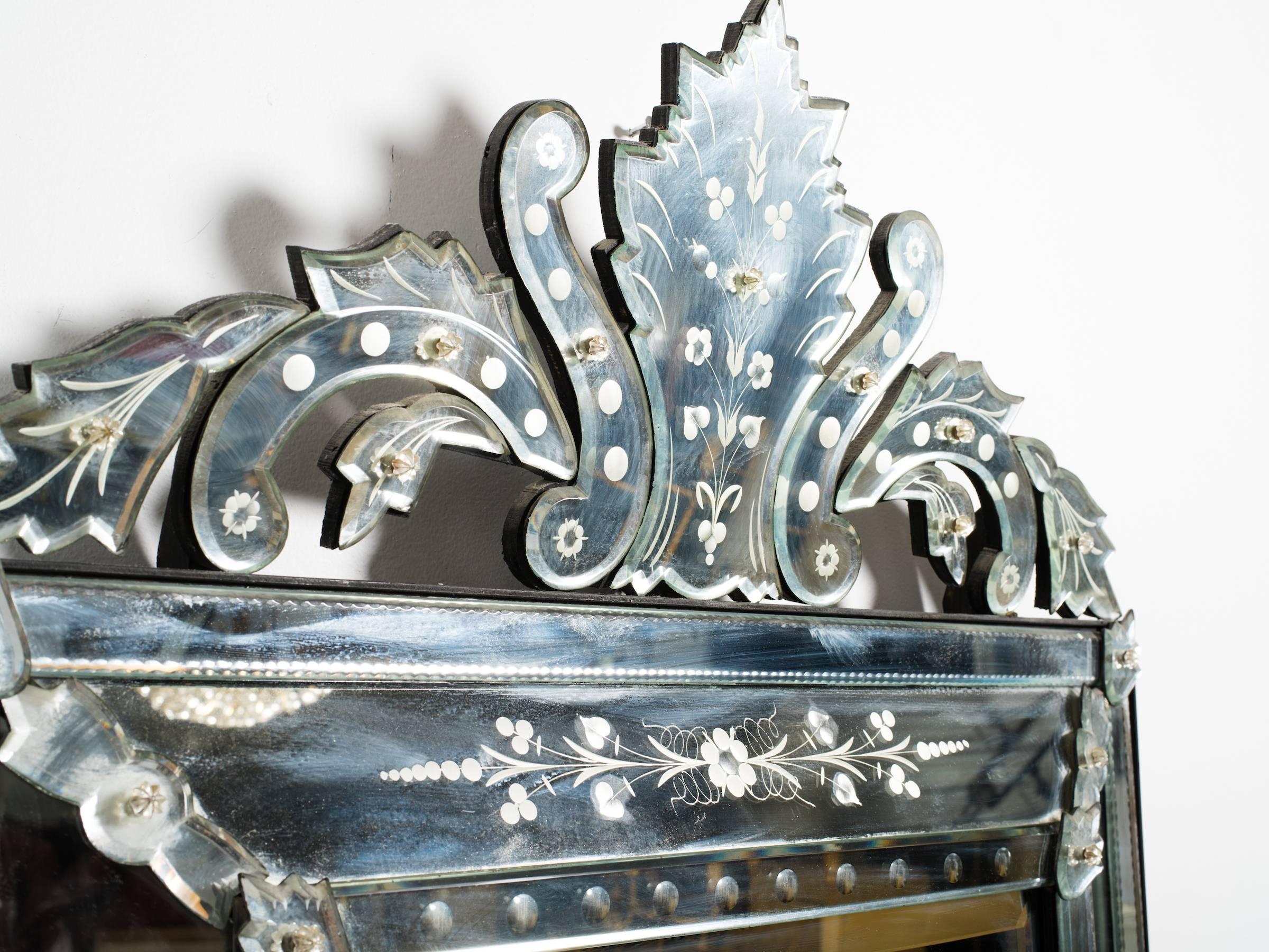Venetian Mirror with Crown 5