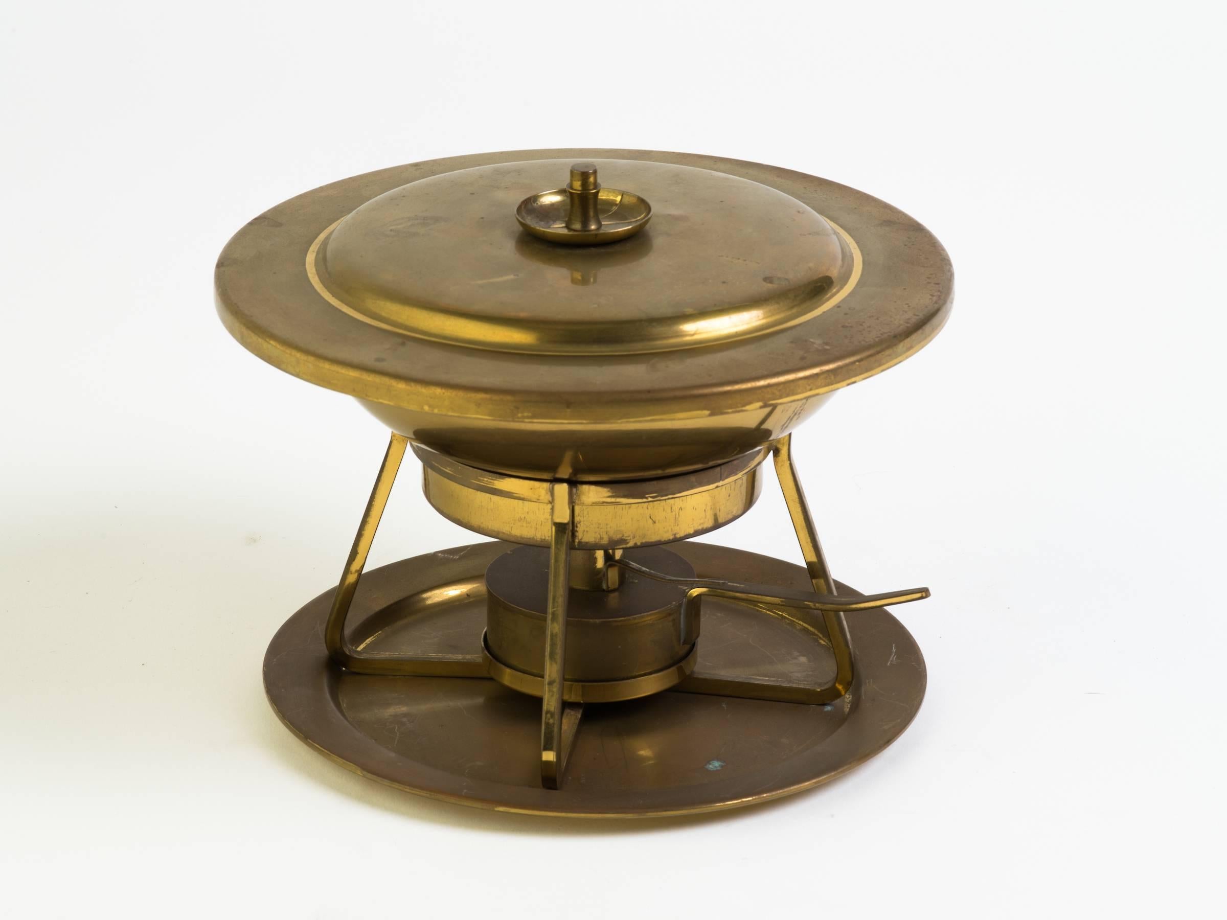 Brass Chafing Dish by Tommi Parzinger for Dorlyn In Good Condition In Tarrytown, NY
