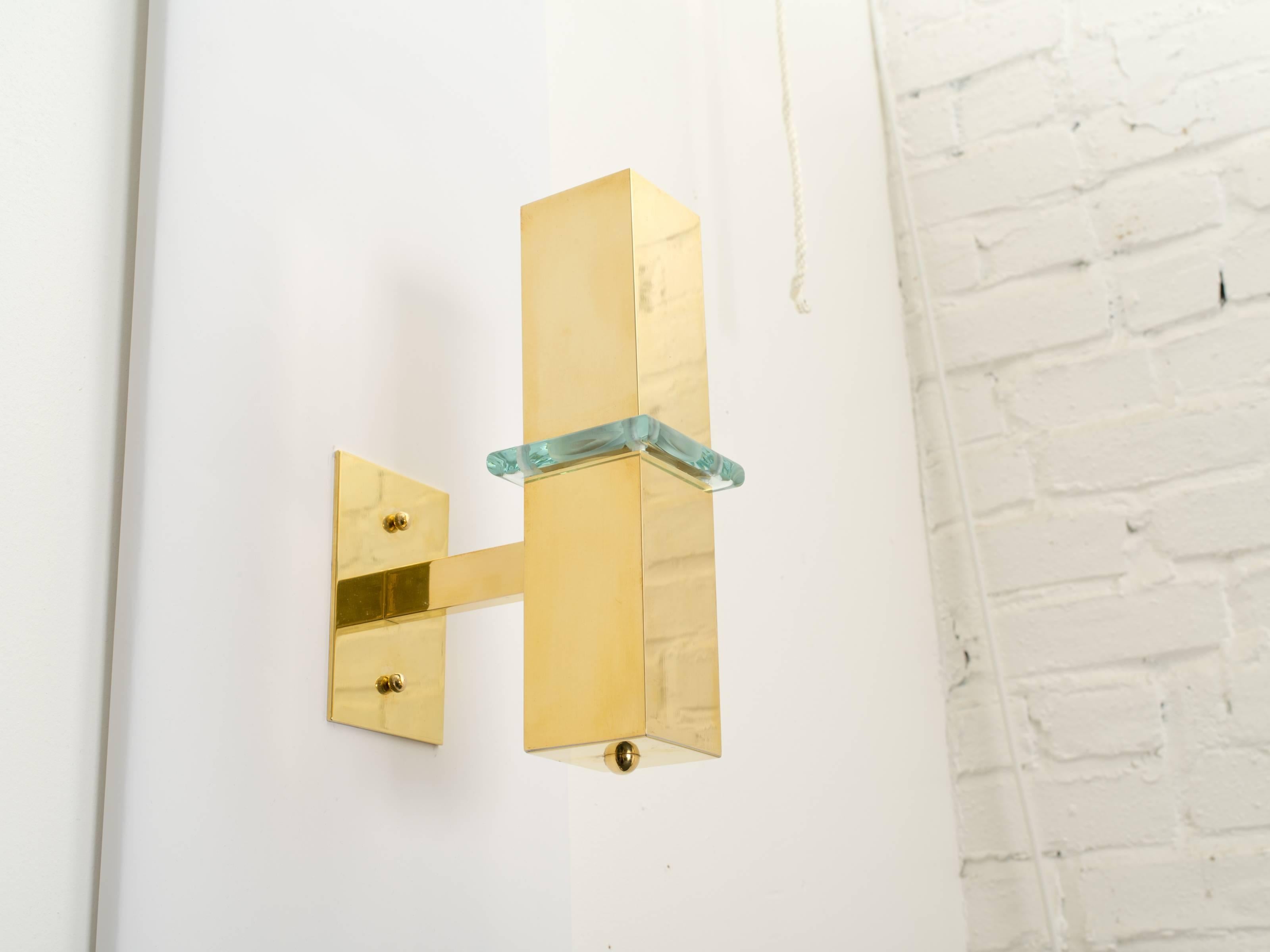Pair of Modern Brass and Glass Sconces In Excellent Condition For Sale In Tarrytown, NY