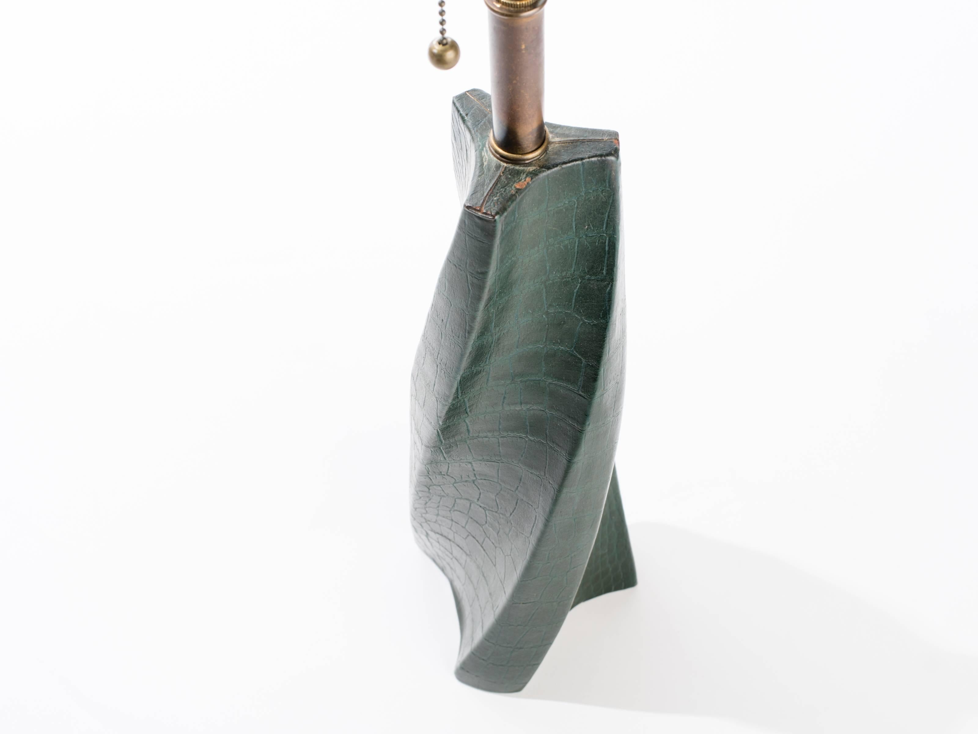 Green Crocodile Skin Table Lamp In Good Condition For Sale In Tarrytown, NY