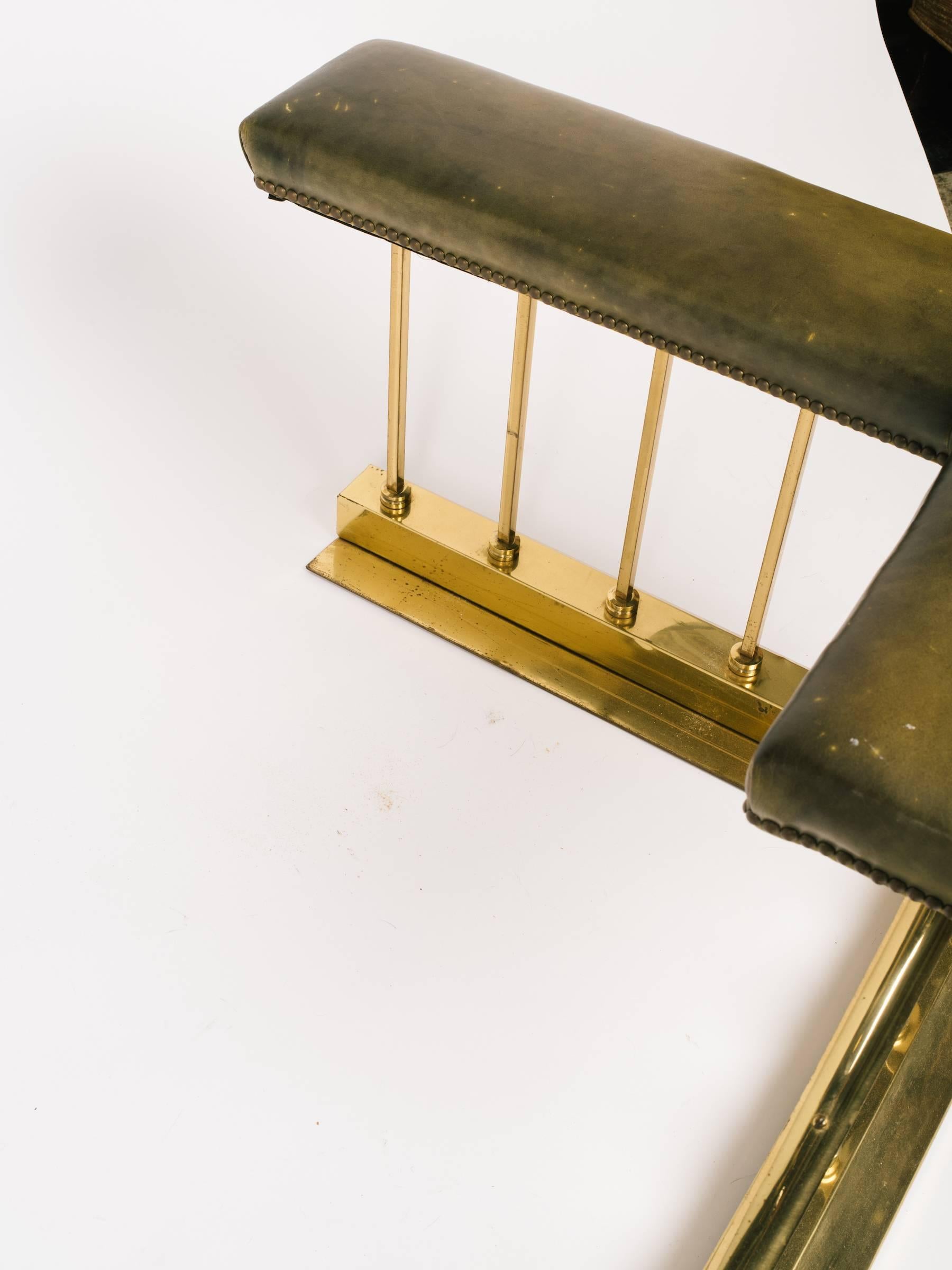 1880s English Brass and Leather Fire Place Fender Bench 4