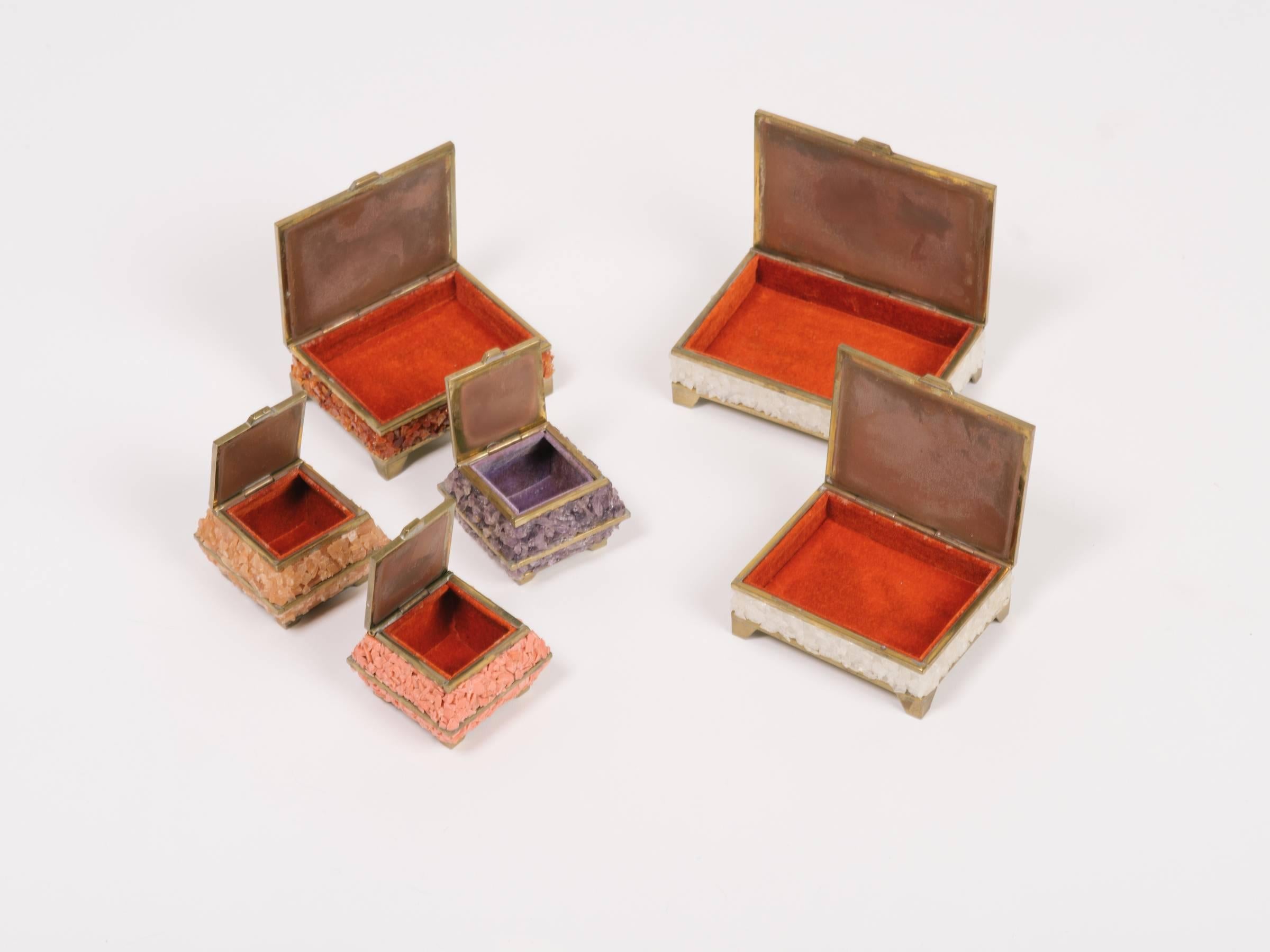Set of Six Quartz and Coral Boxes For Sale 2