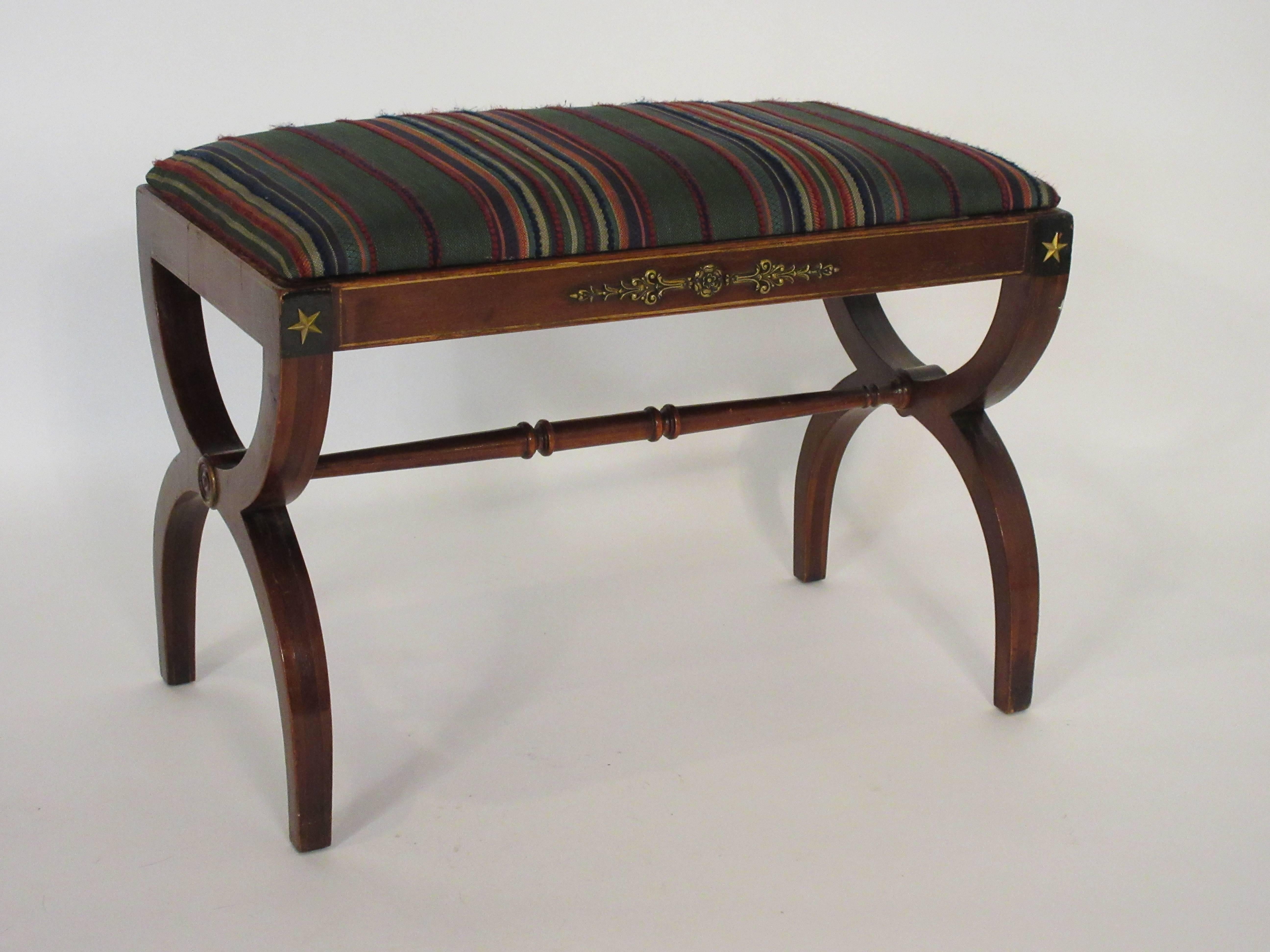 1940s Federal Style Bench In Good Condition In Tarrytown, NY