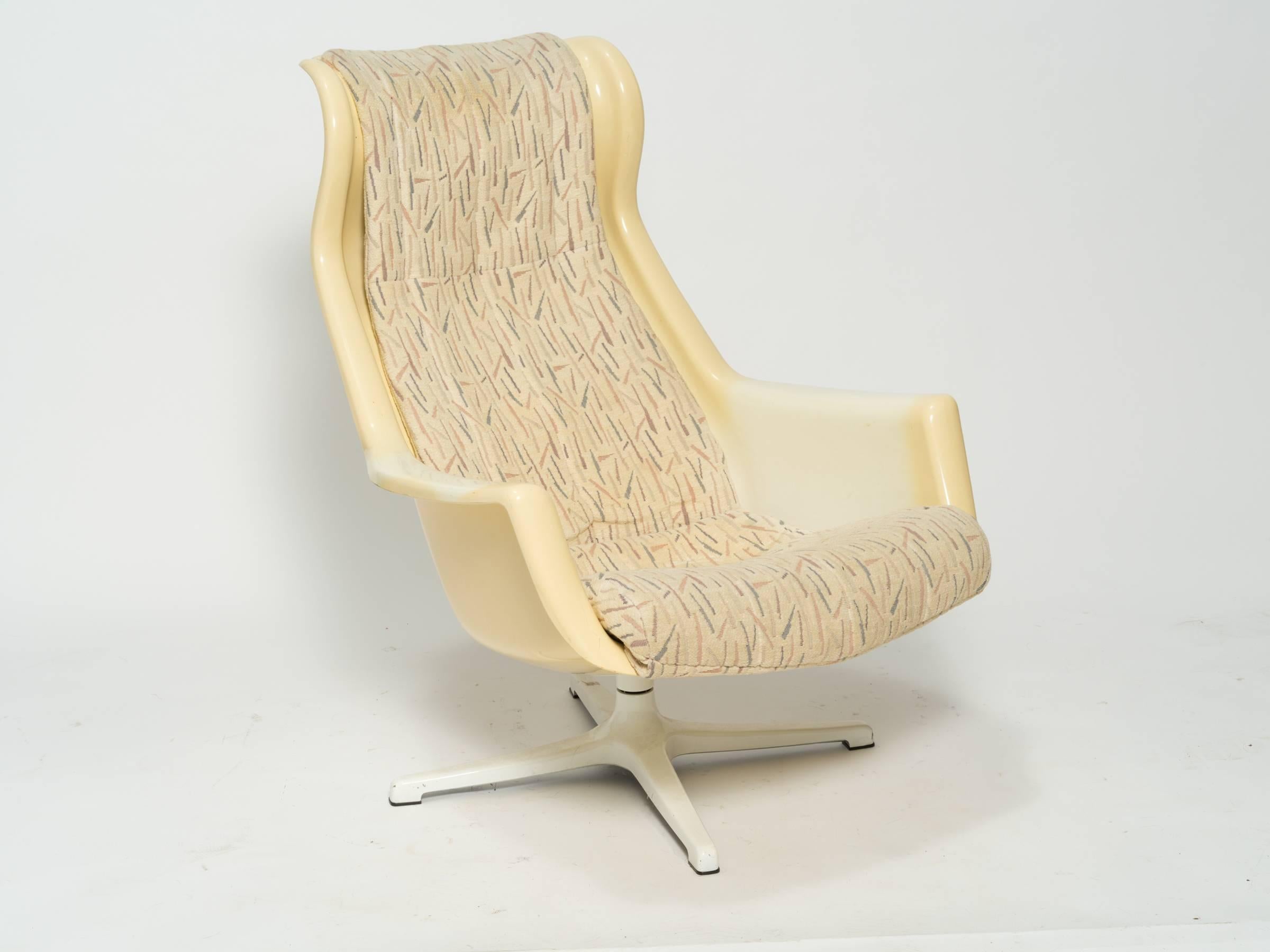 Galaxy Lounge Chair for DUX 3
