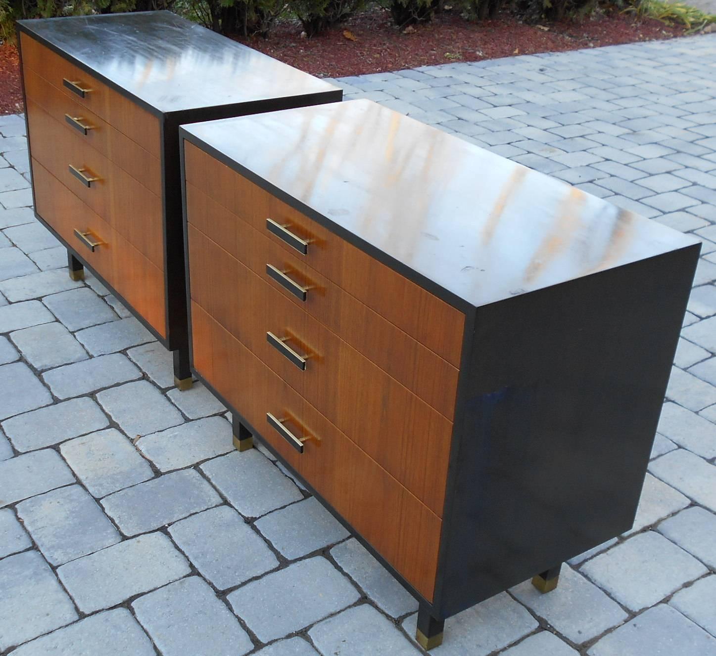 Pair of Harvey Probber Dressers/Chest In Good Condition In Tarrytown, NY
